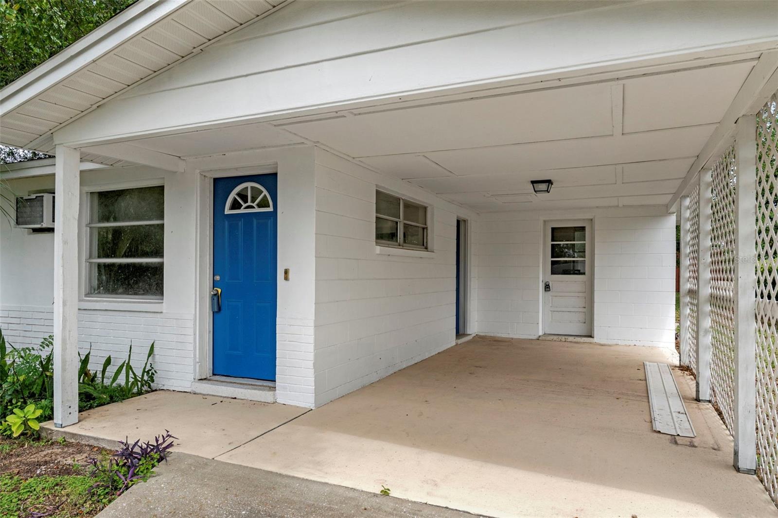 BEVERLY HILLS UNIT 04 - Residential