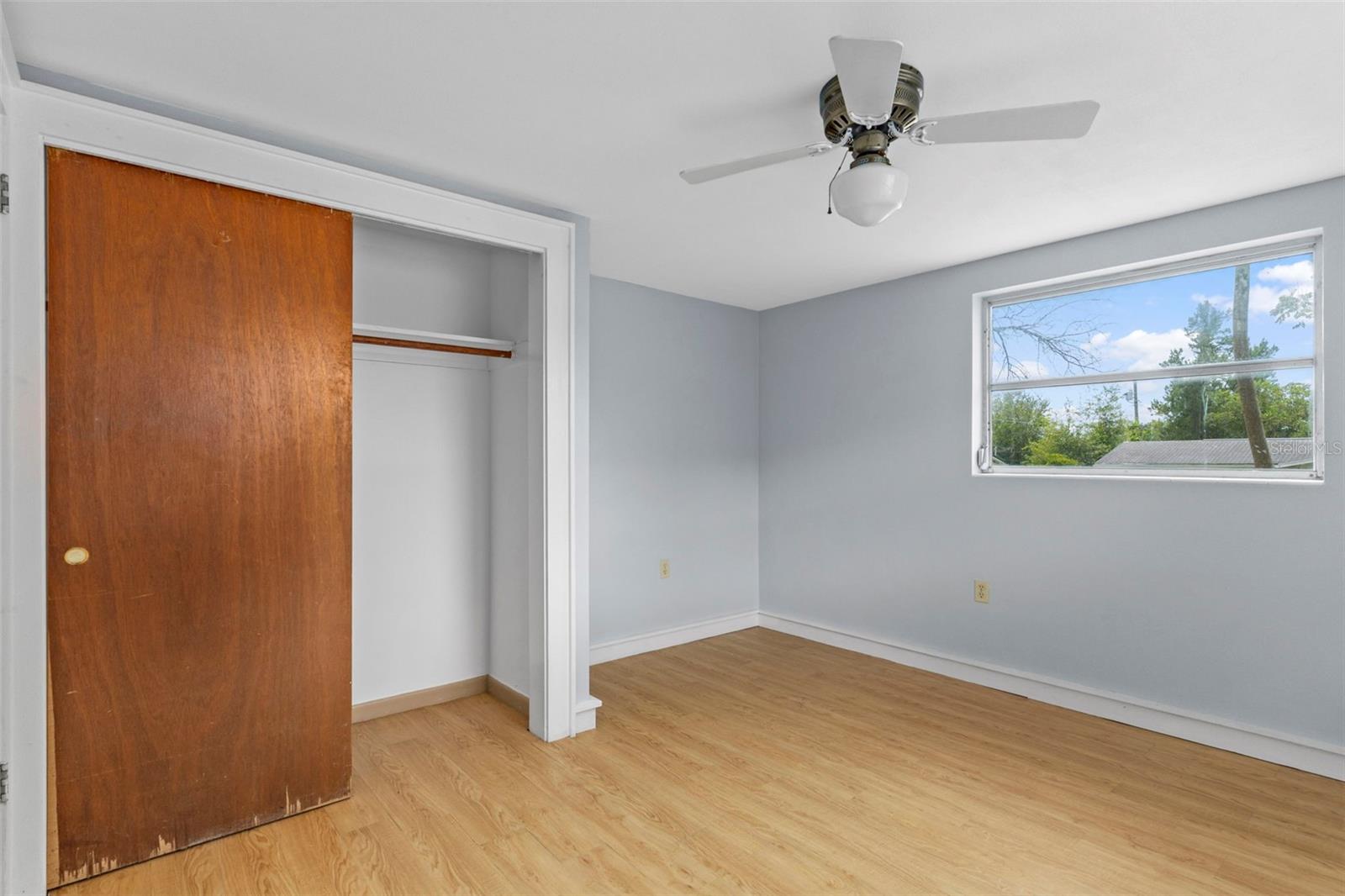 BEVERLY HILLS UNIT 04 - Residential