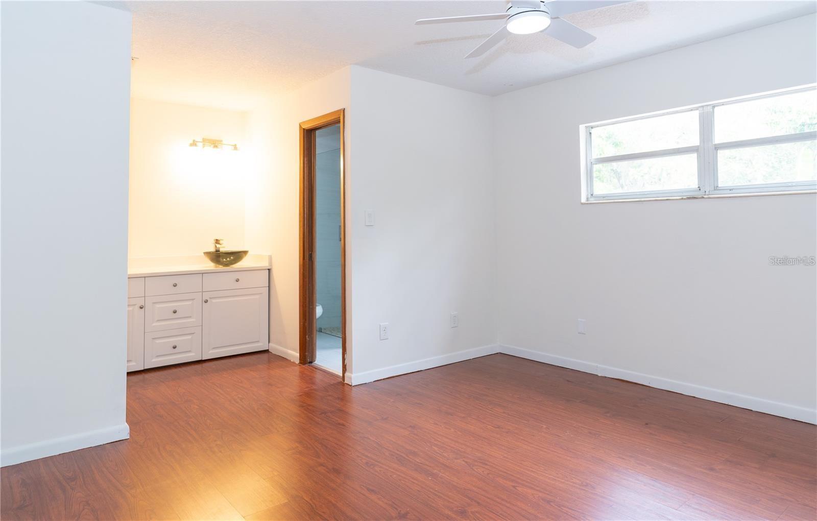 ORLANDO ACRES 1ST ADD - Residential Lease