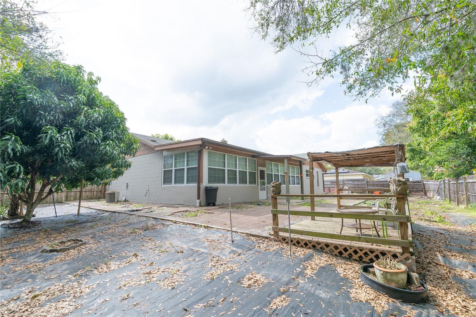 ORLANDO ACRES 1ST ADD - Residential Lease