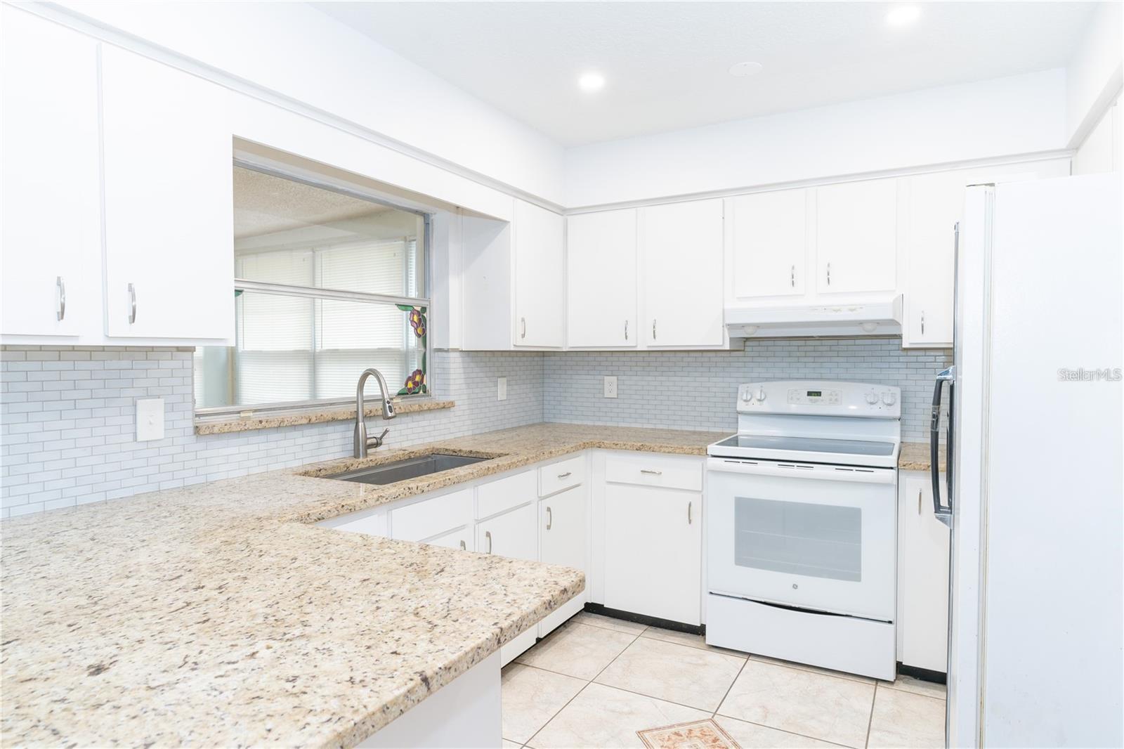 ORLANDO ACRES 1ST ADD - Residential Lease