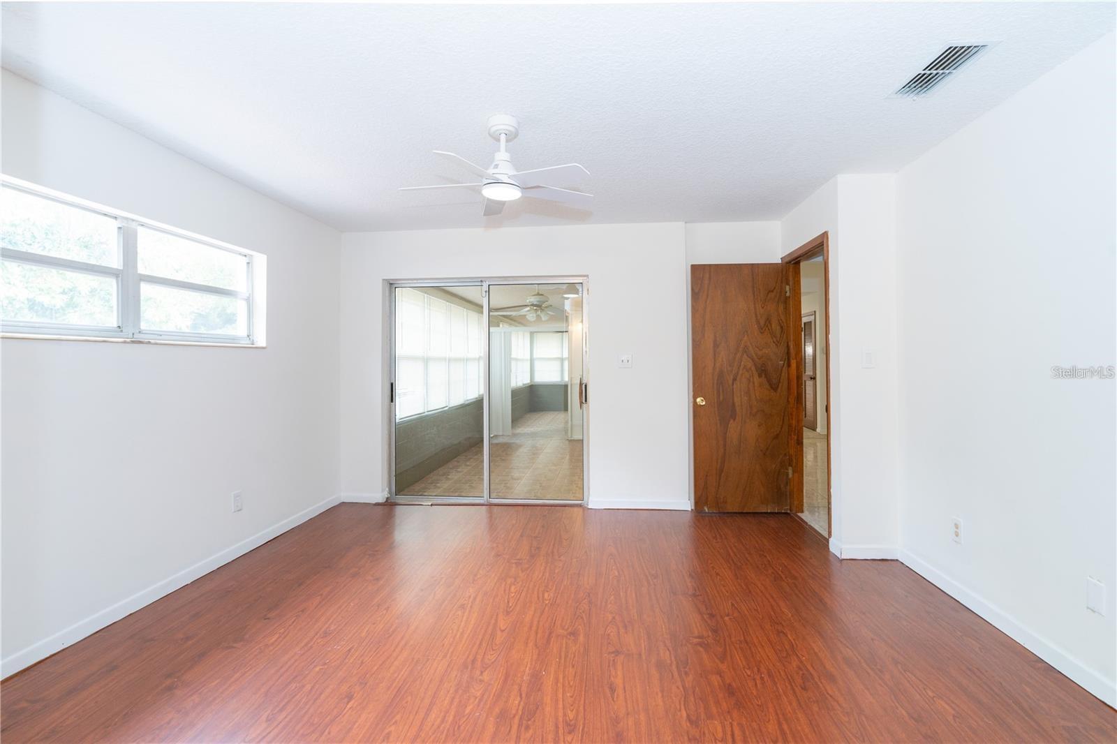 ORLANDO ACRES 1ST ADD - Residential Lease