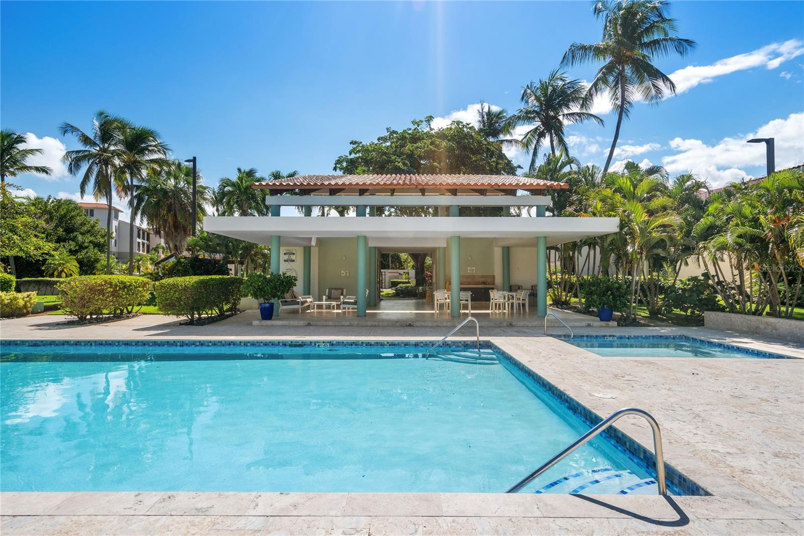 FAIRLAKES VILLAGE - Residential