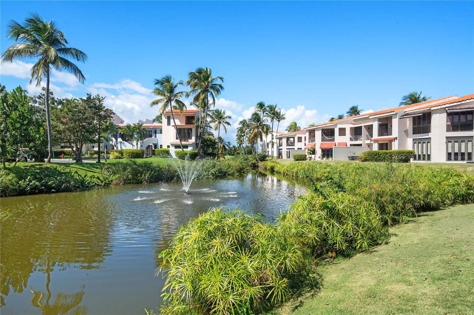 FAIRLAKES VILLAGE - Residential