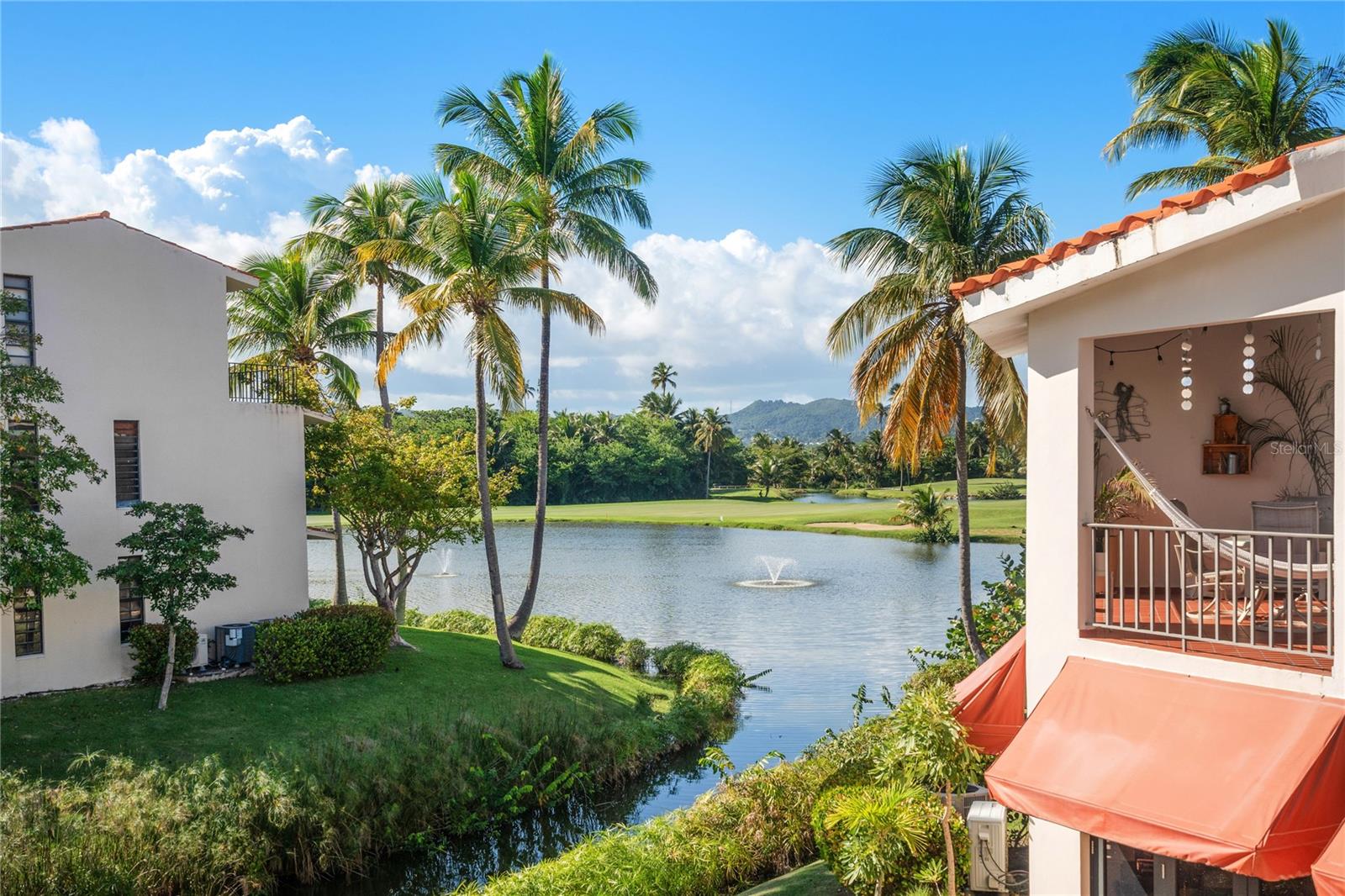 FAIRLAKES VILLAGE - Residential