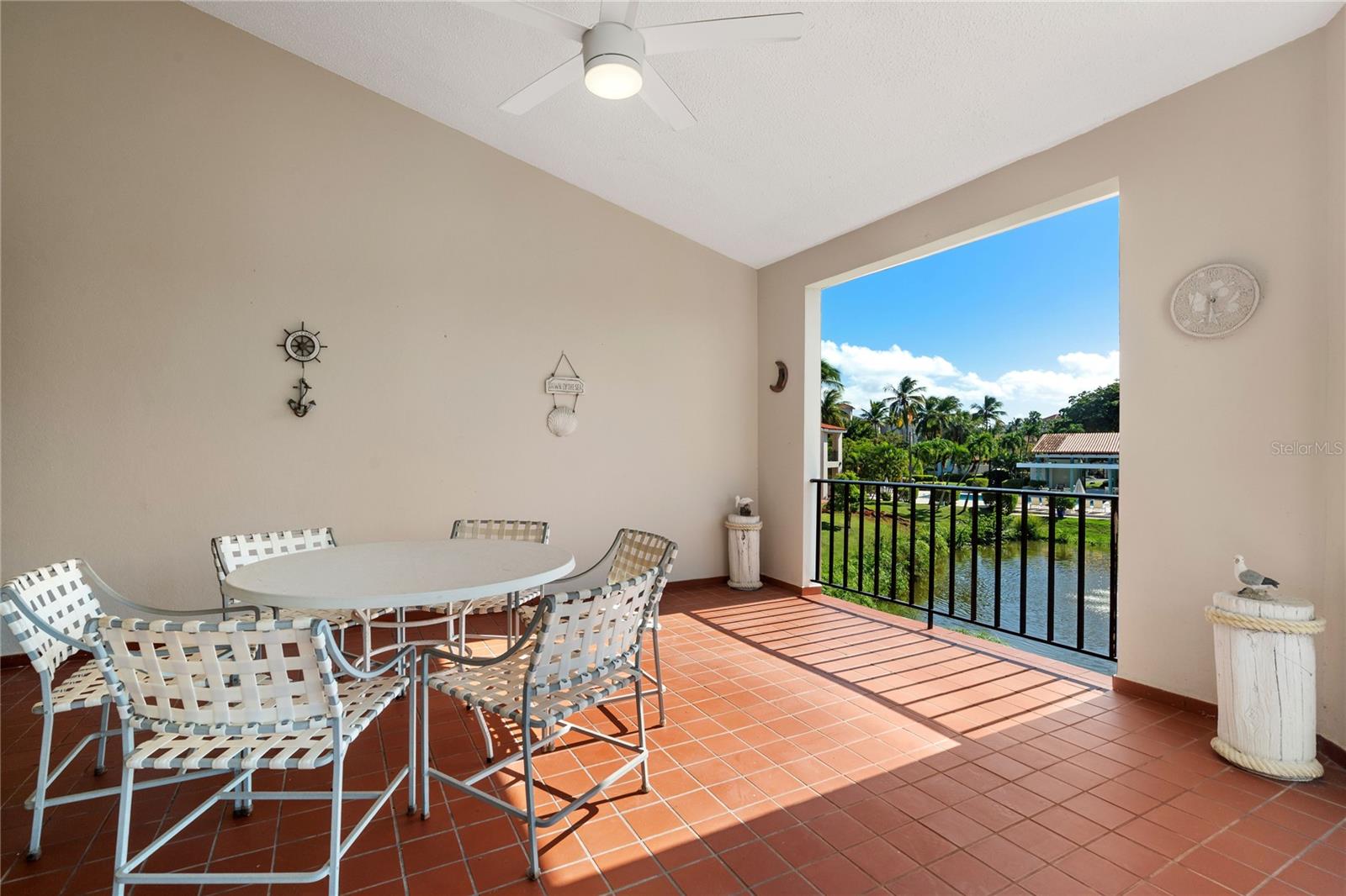 FAIRLAKES VILLAGE - Residential