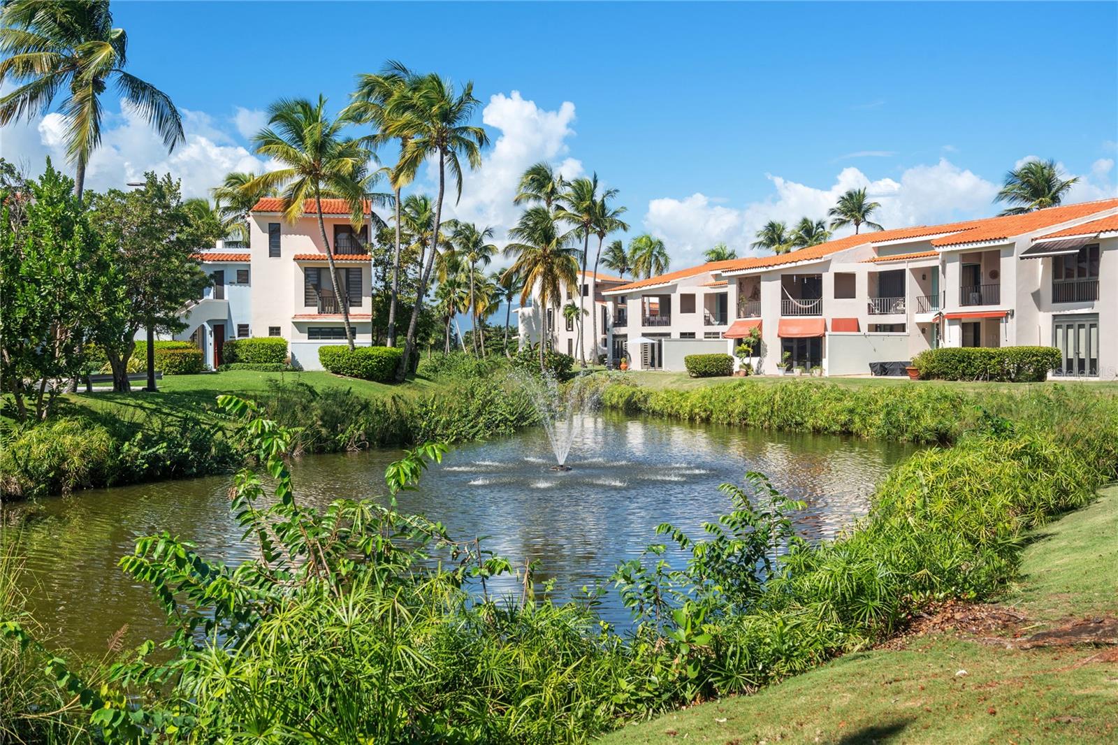 FAIRLAKES VILLAGE - Residential