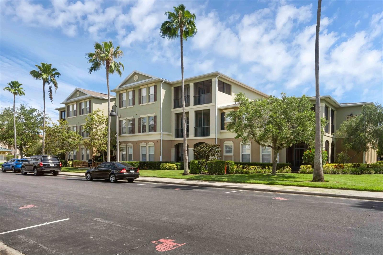 Stunning 3-Bedroom Condo in Lakeside at Lakes of Windermere, FL
Welcome to your dream home in the highly sought-after Lakeside at Lakes of Windermere community! This exquisite 3-bedroom, 2-bathroom condo offers a perfect blend of luxury, comfort, and convenience.
The spacious living area is perfect for entertaining, featuring large windows that flood the space with natural light. The kitchen is well-equipped with ample cabinet space and modern appliances, making it a functional and inviting space for cooking and dining. The luxurious master bedroom includes a walk-in closet and an en-suite bathroom with dual vanities, and a tub with shower. Two generously sized bedrooms provide plenty of space for family, guests, or a home office.
Enjoy your morning coffee or evening wine on the private balcony. This unit is conveniently located very close to the resort-style swimming pool and clubhouse, making it easy to enjoy the community amenities, which also include a fitness center and walking trails. The condo is situated near top-rated schools, shopping, dining, and entertainment options, with easy access to major highways.
Don't miss the opportunity to make this stunning condo your new home. Schedule a showing today and experience the best of living in Windermere!