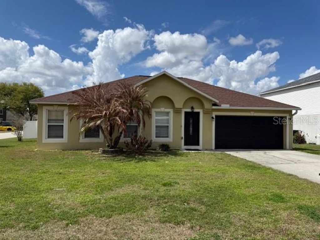Photo of 8004 E Settlers Creek Lane, Lakeland, FL 33810 (MLS # L4960035)