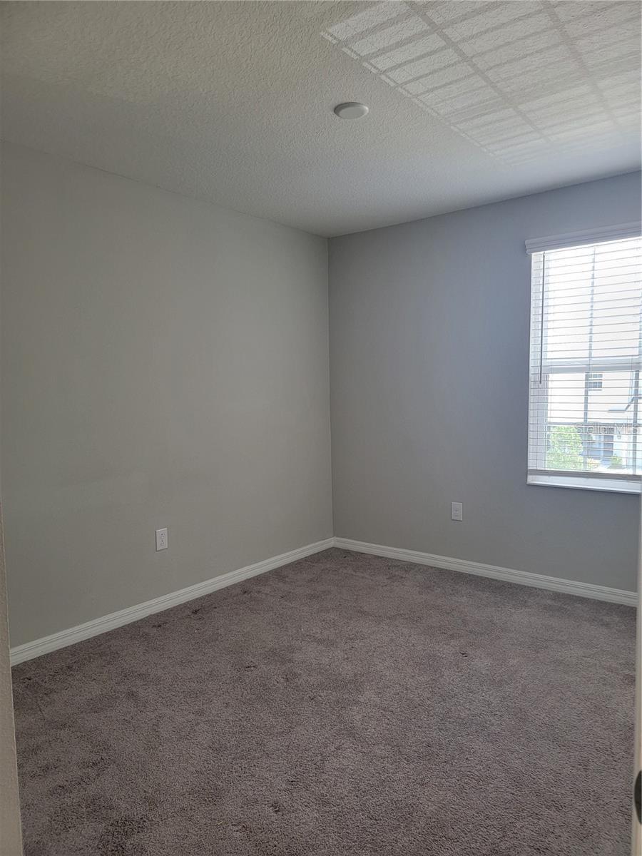 OAK CRK PRCL 8 PH II - Residential Lease