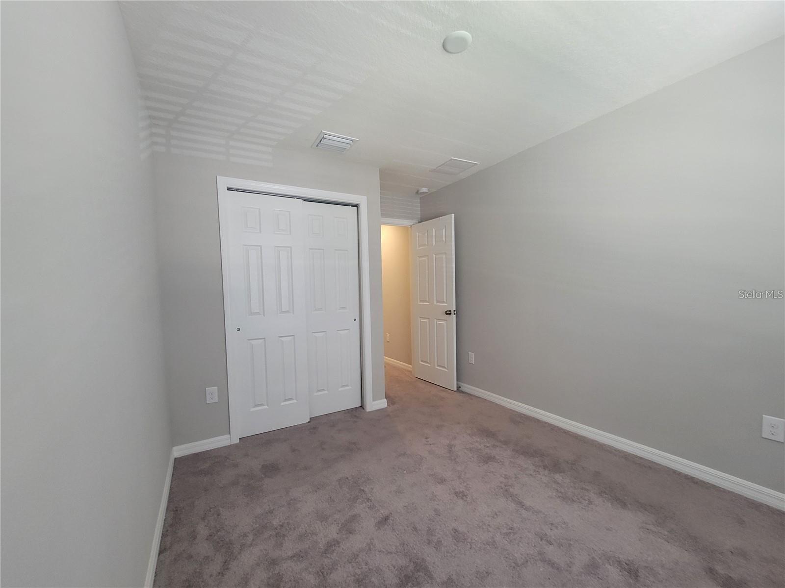 OAK CRK PRCL 8 PH II - Residential Lease