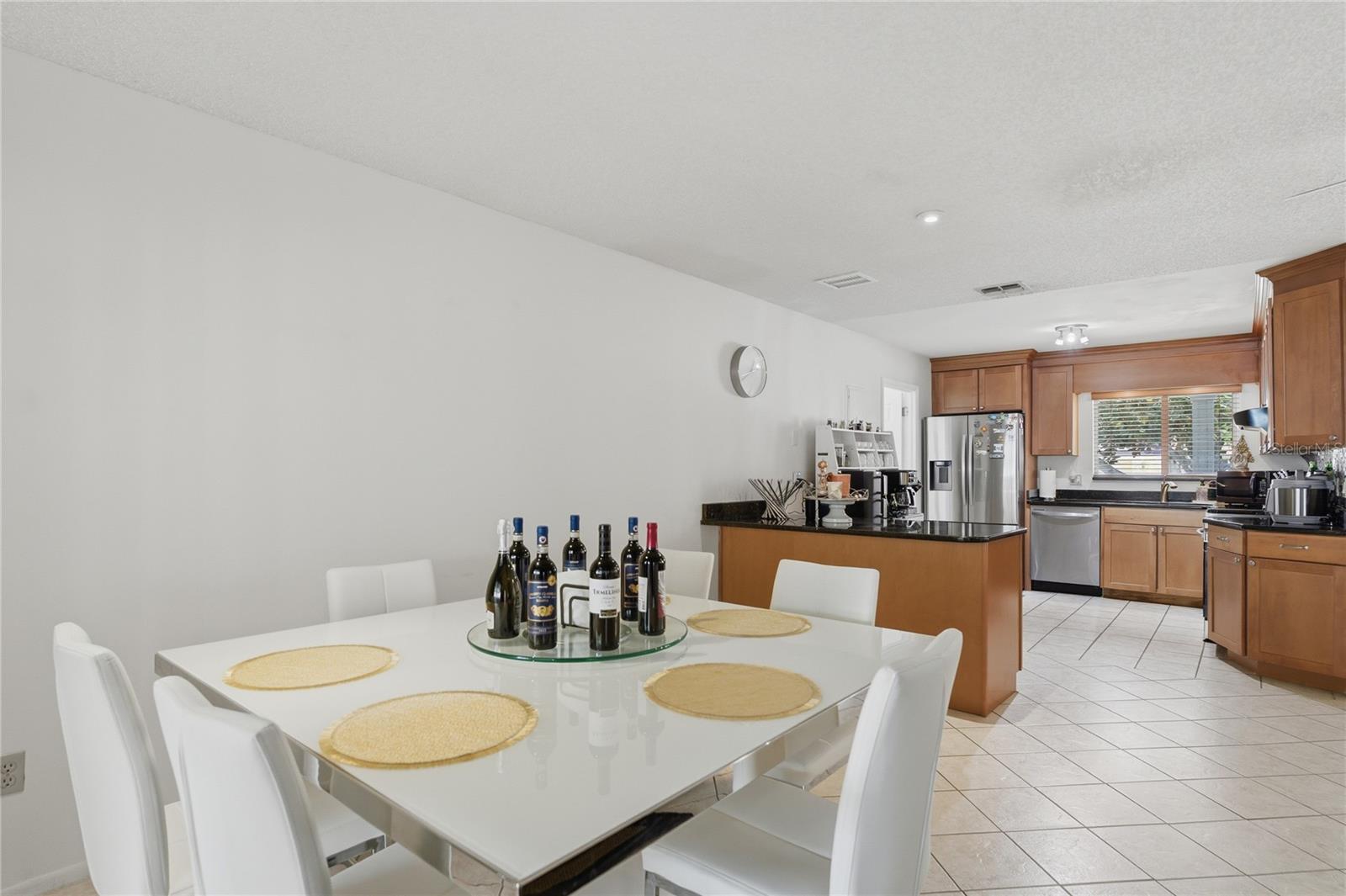 WINDMILL POINTE - Residential