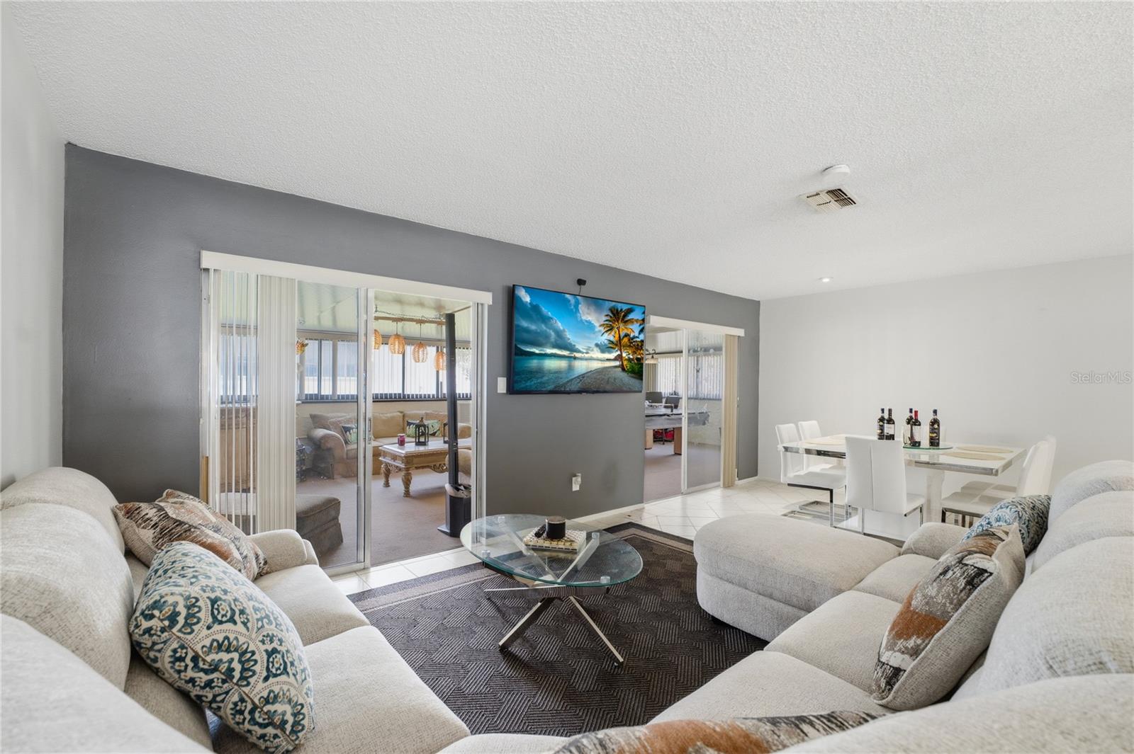 WINDMILL POINTE - Residential