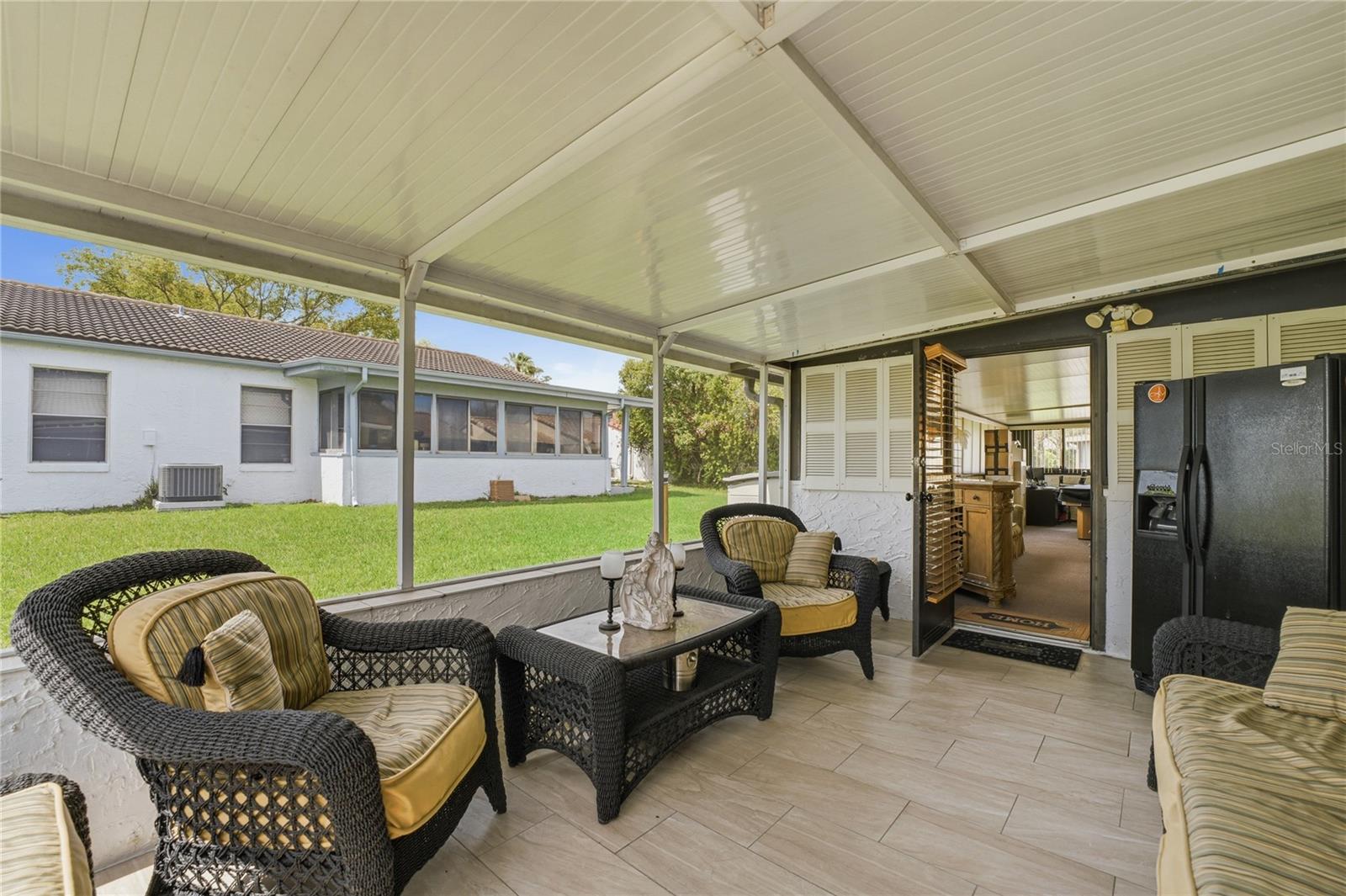 WINDMILL POINTE - Residential