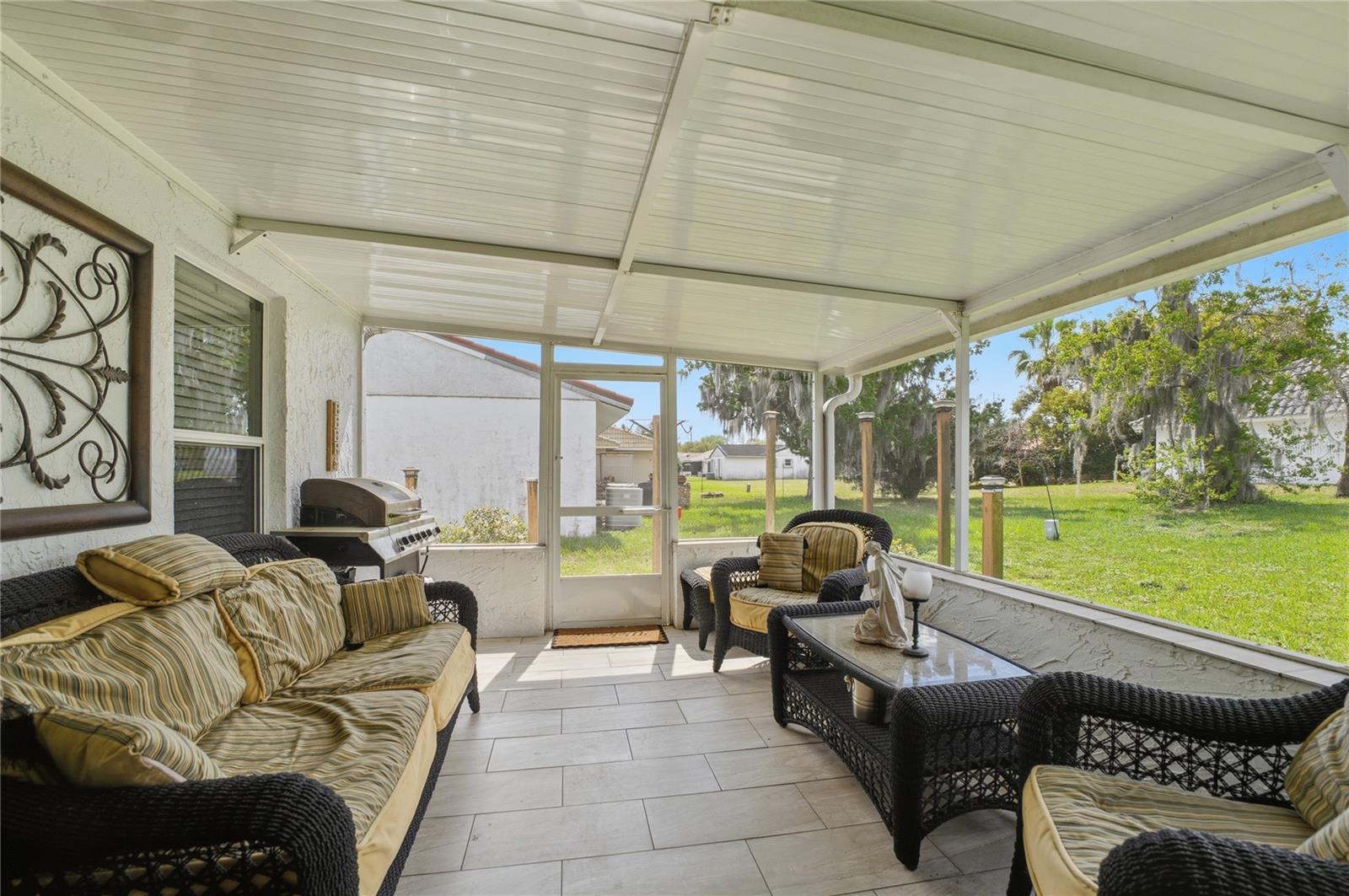 WINDMILL POINTE - Residential