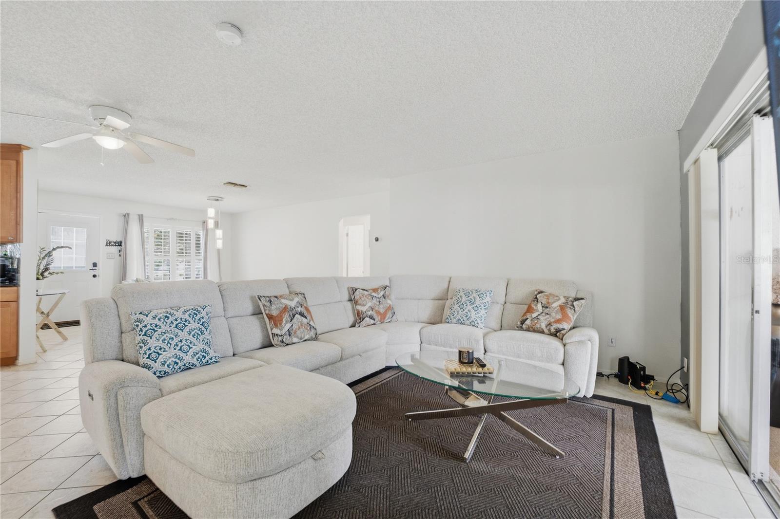 WINDMILL POINTE - Residential