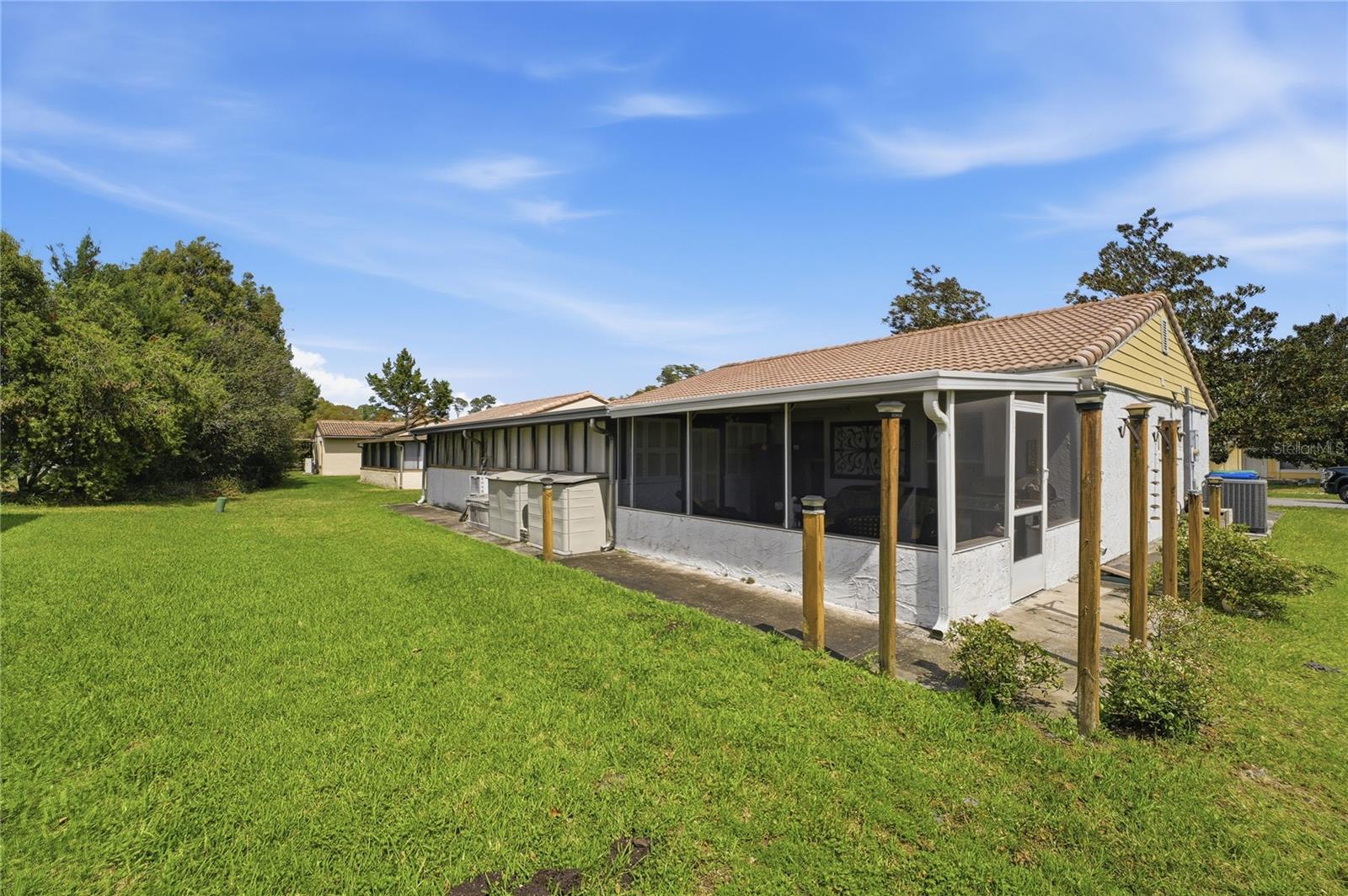 WINDMILL POINTE - Residential