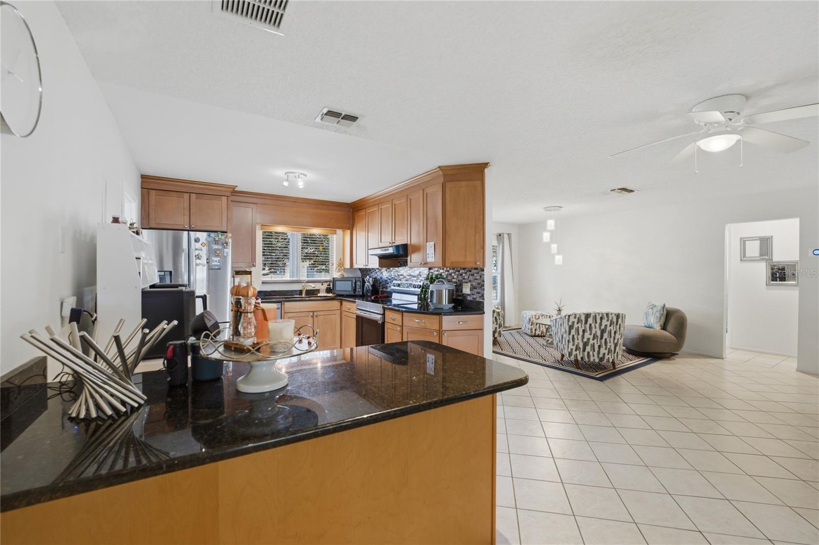 WINDMILL POINTE - Residential