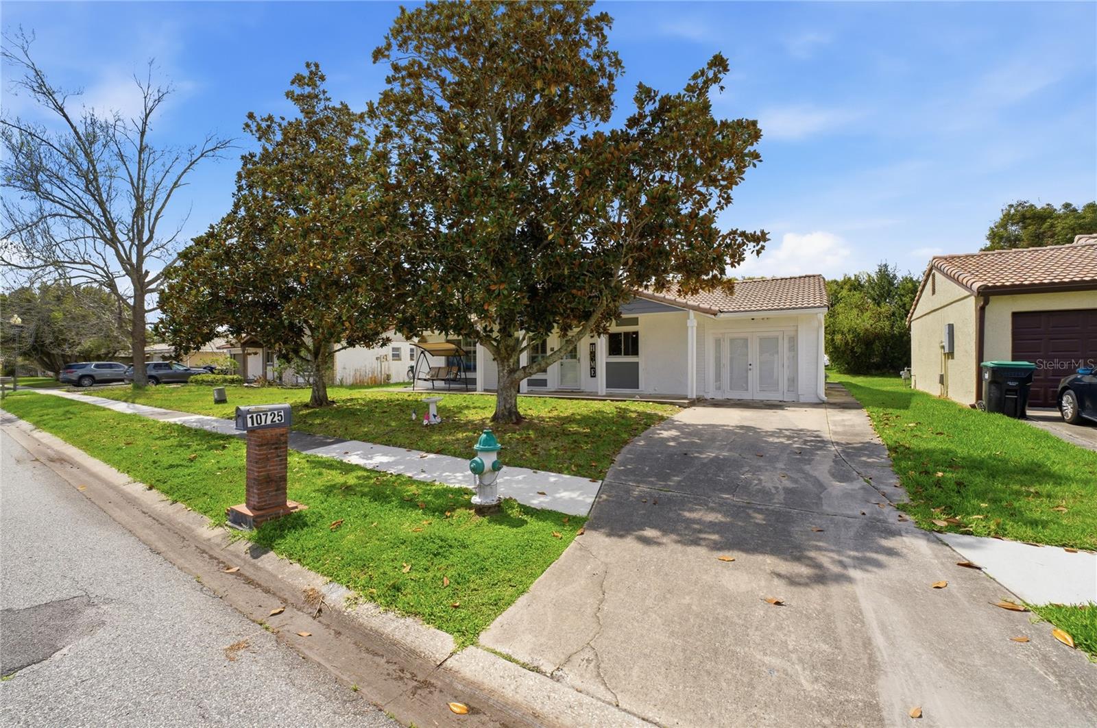 WINDMILL POINTE - Residential