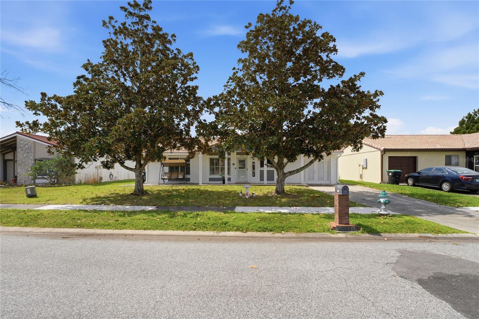 WINDMILL POINTE - Residential