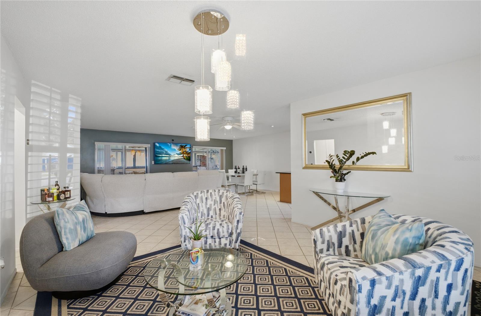 WINDMILL POINTE - Residential