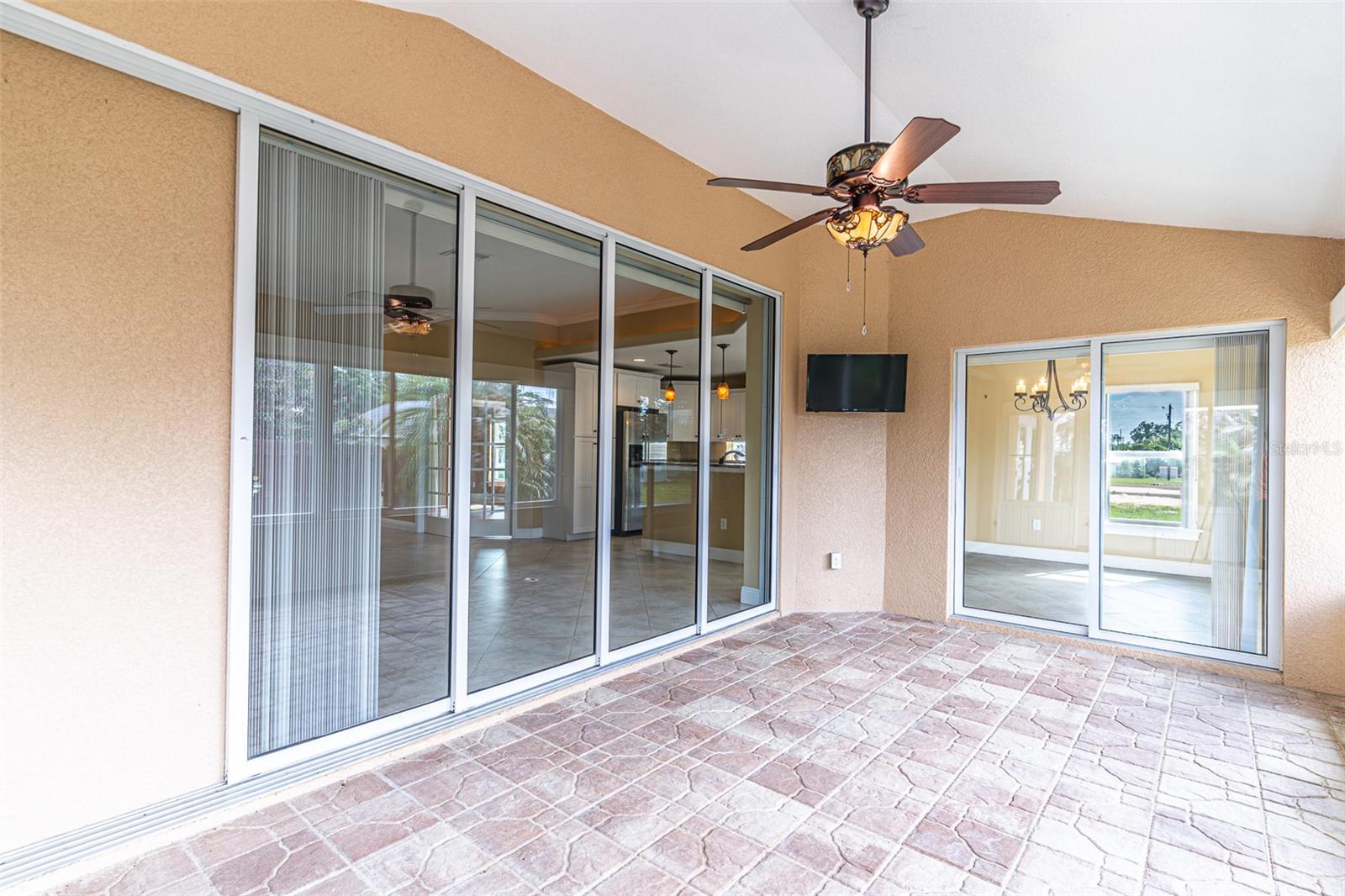 LAKE JACKSON HEIGHTS - Residential