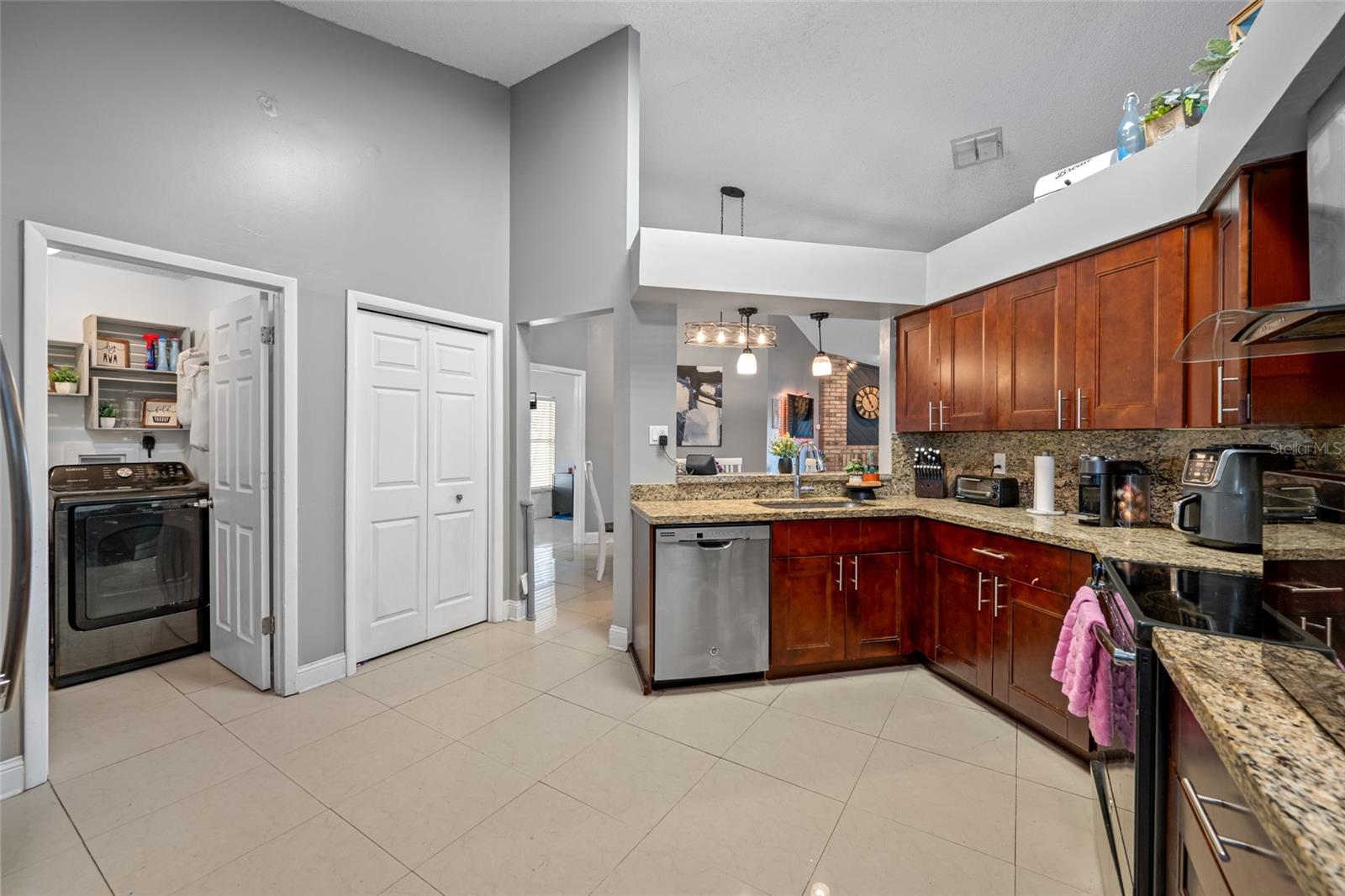 COUNTRYWAY PRCL B TR 16 - Residential