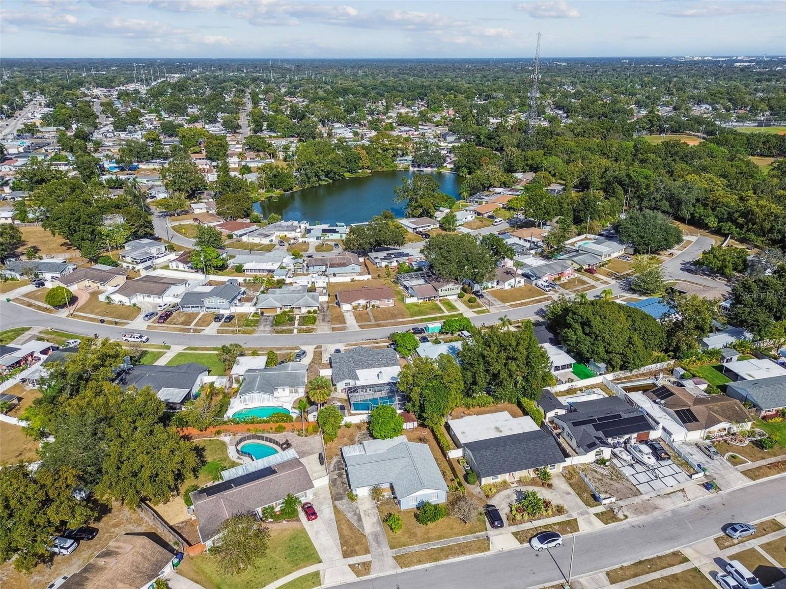 GROVEWOOD COURT - Residential