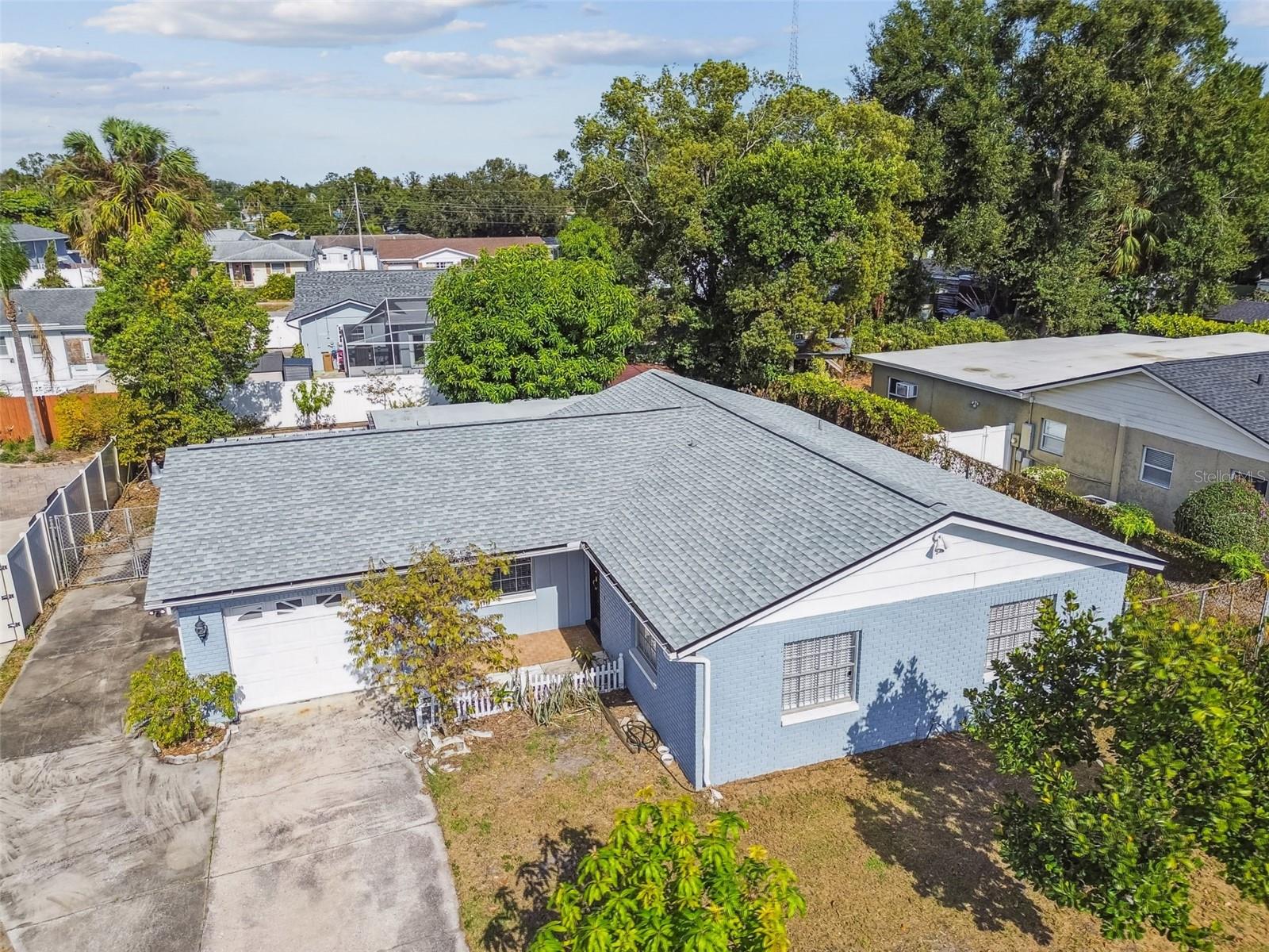 GROVEWOOD COURT - Residential