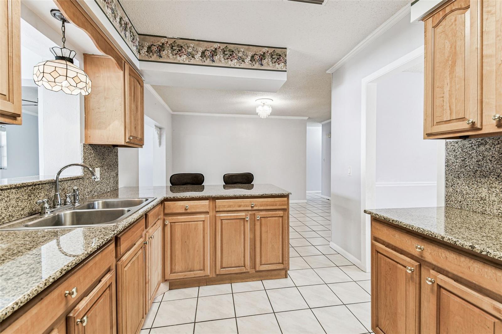 GROVEWOOD COURT - Residential