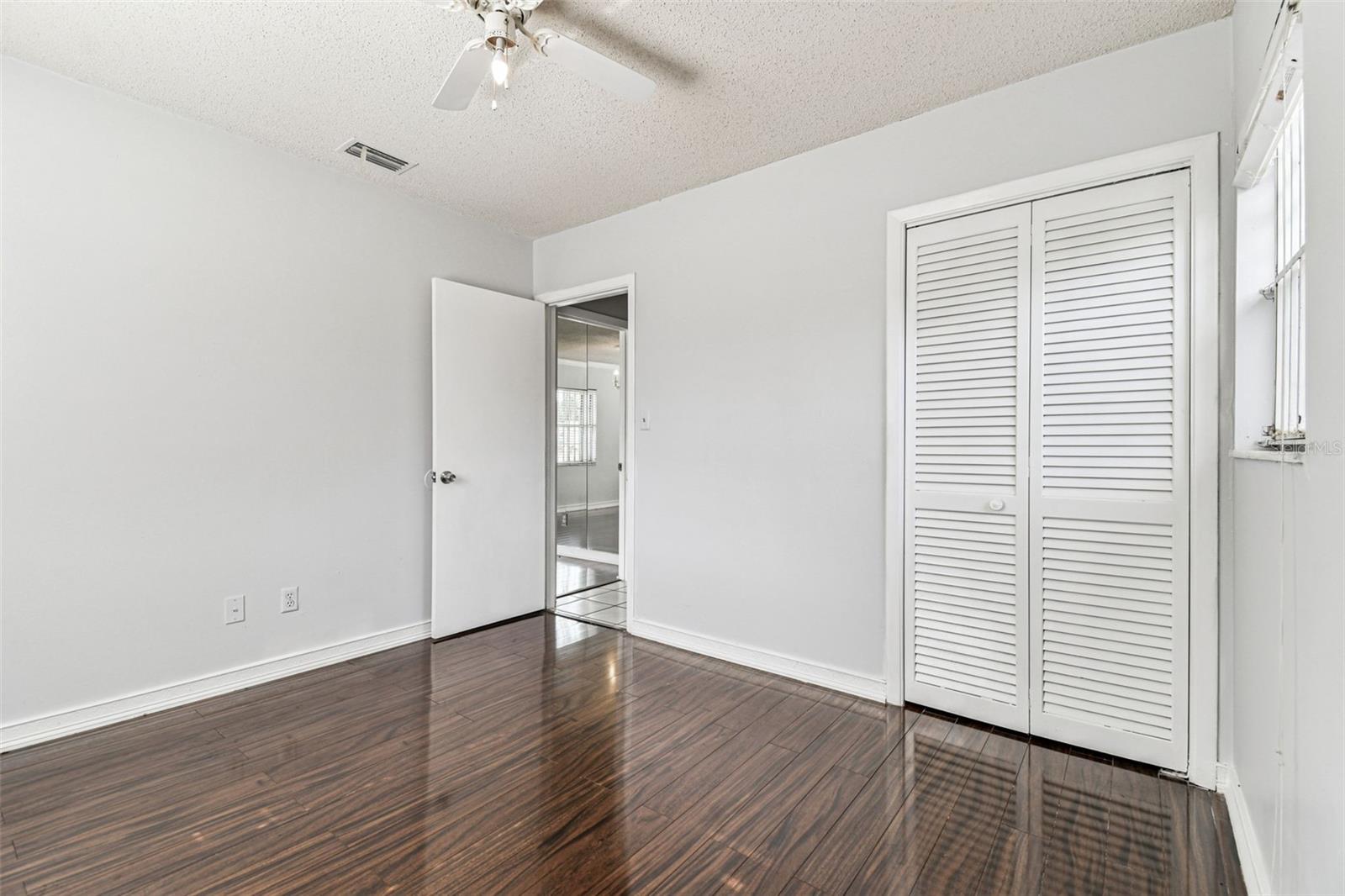 GROVEWOOD COURT - Residential