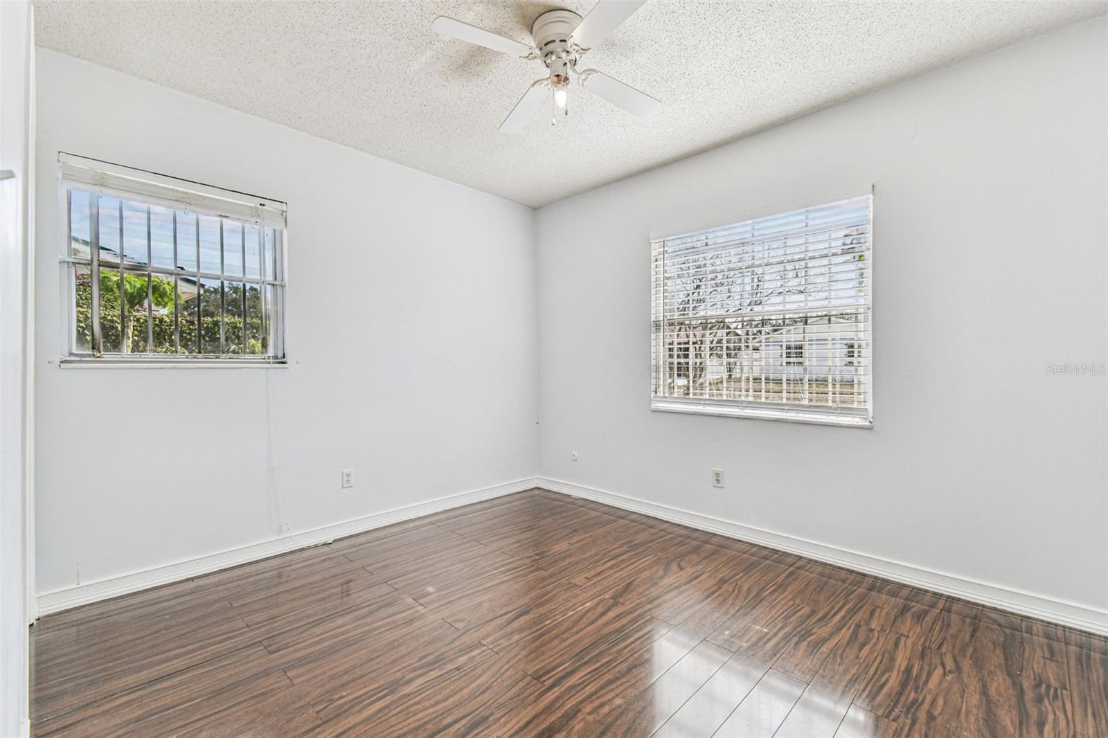 GROVEWOOD COURT - Residential