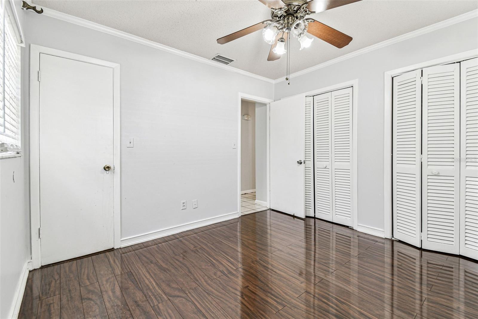 GROVEWOOD COURT - Residential