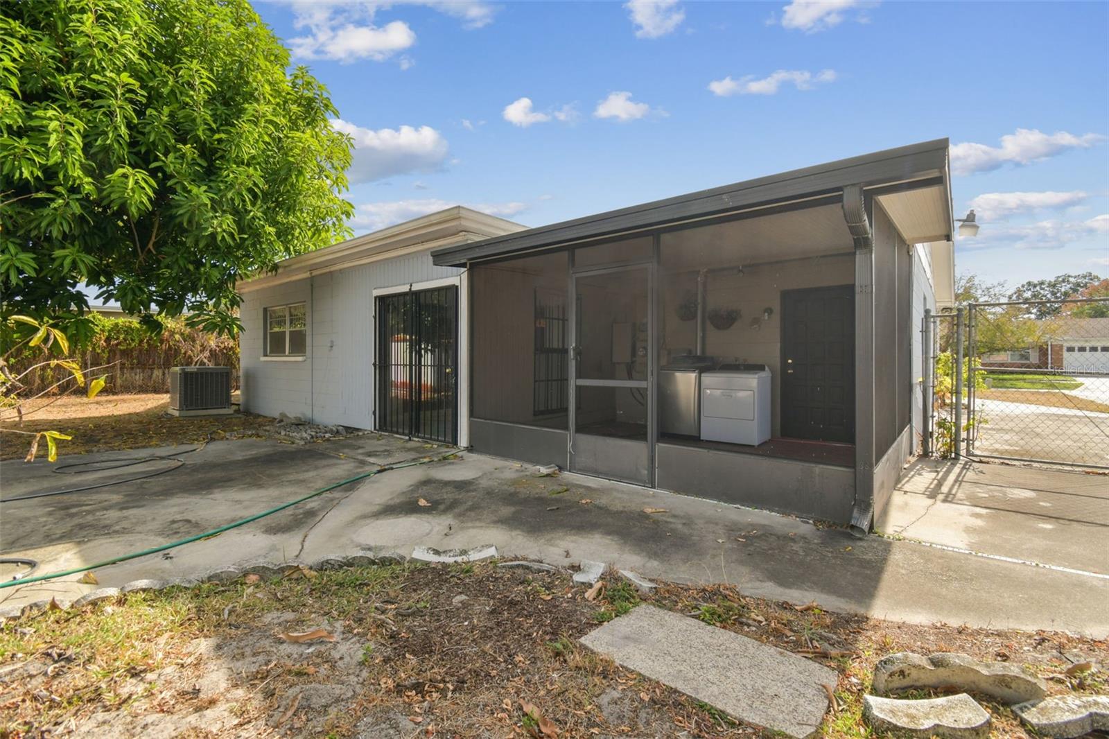 GROVEWOOD COURT - Residential