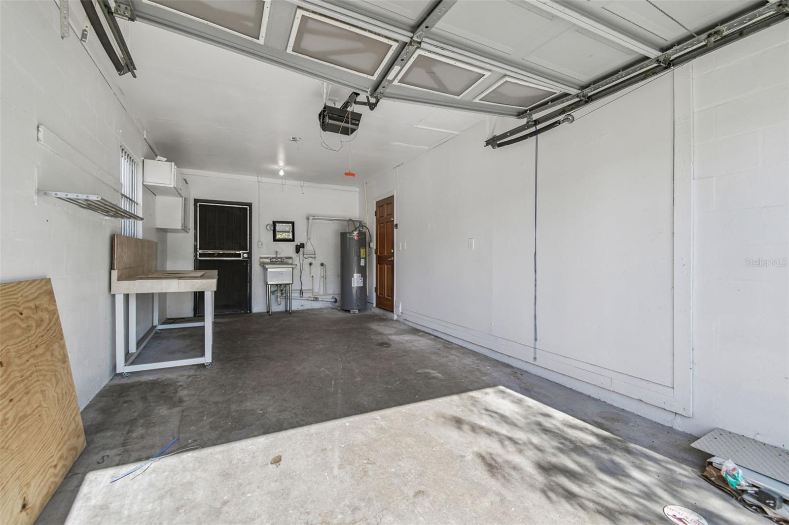 GROVEWOOD COURT - Residential