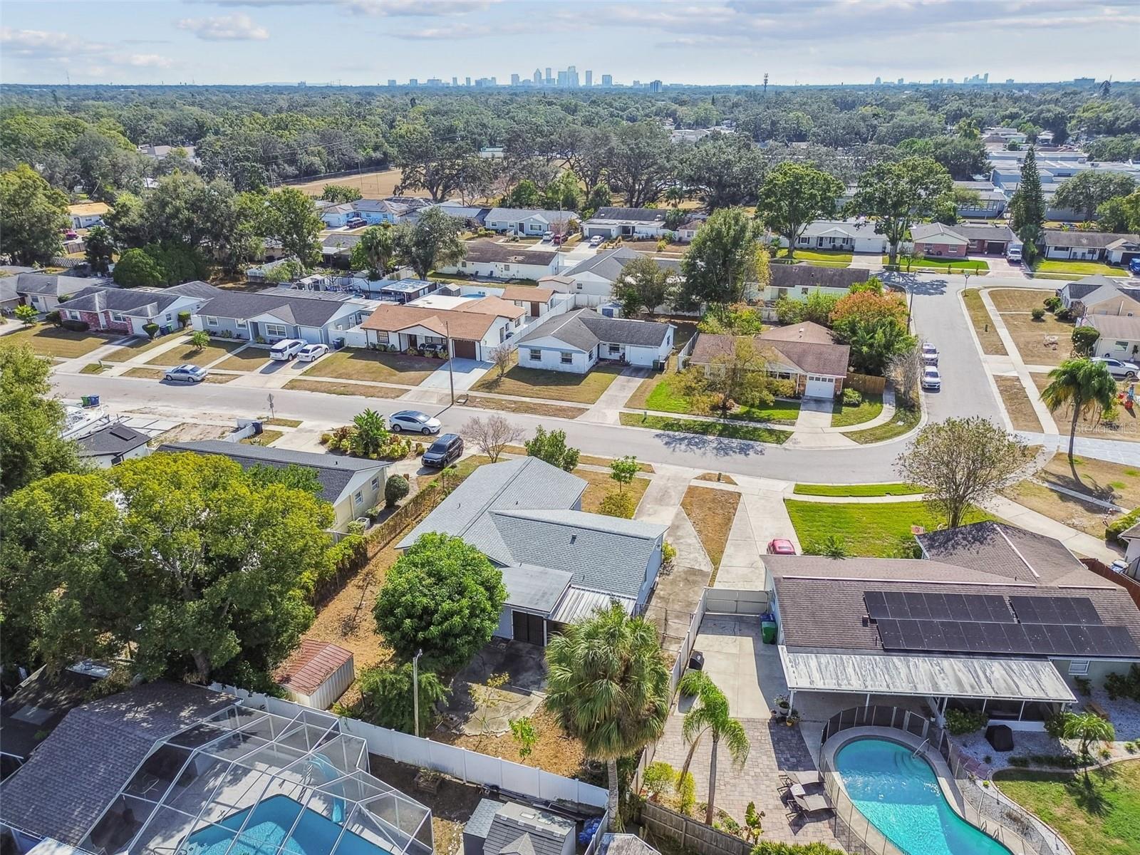 GROVEWOOD COURT - Residential