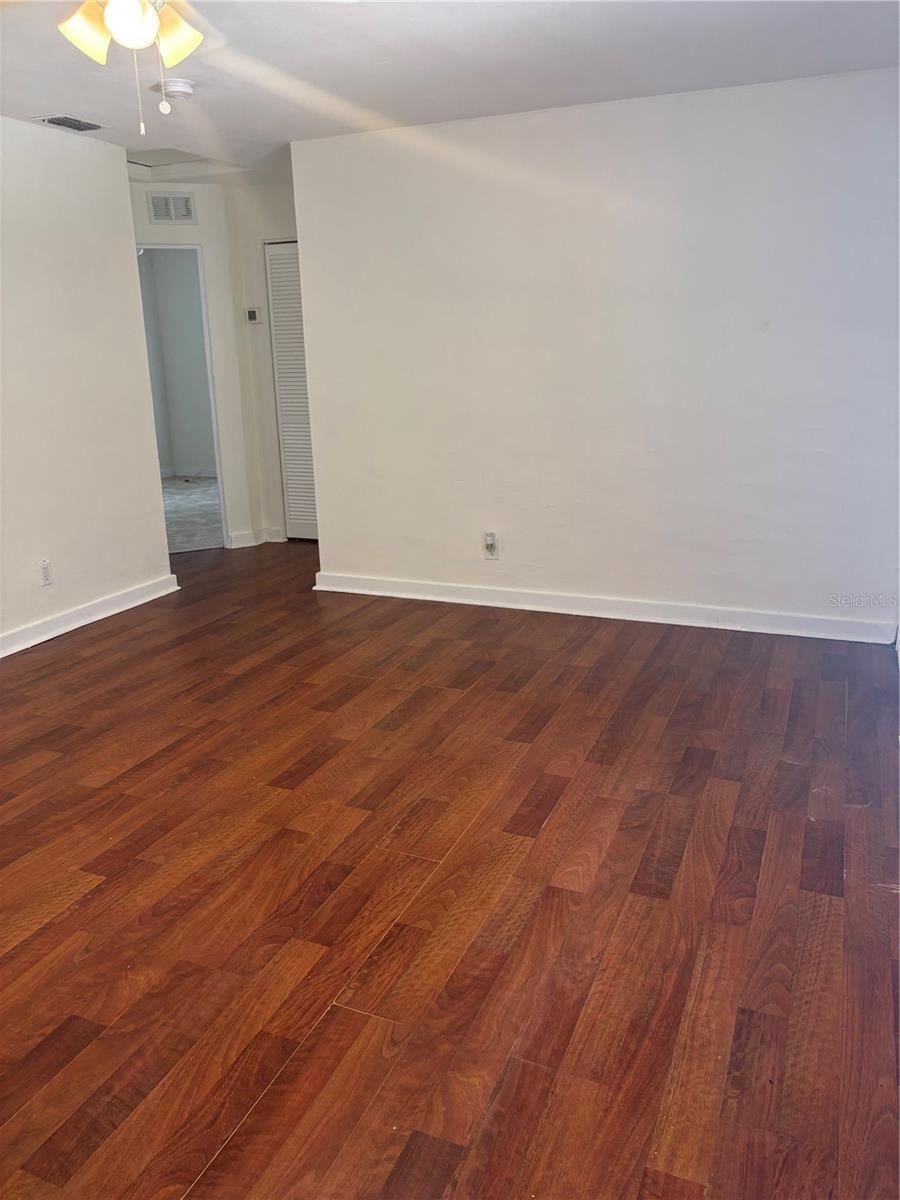 GREEN ACRES - Residential Lease