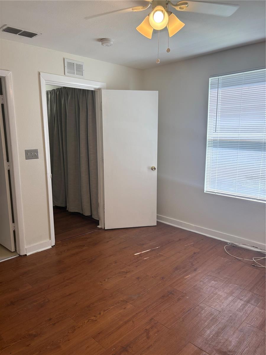 GREEN ACRES - Residential Lease