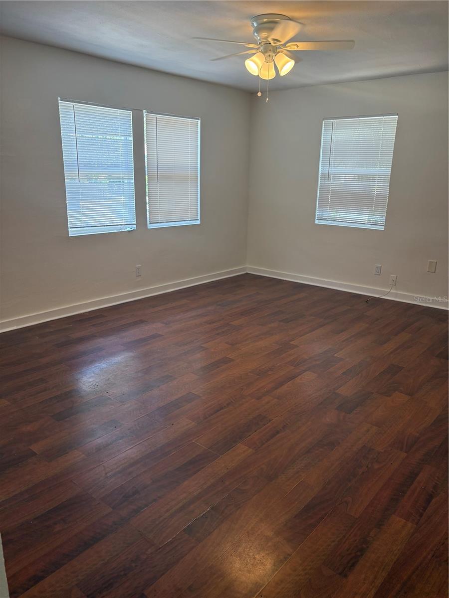 GREEN ACRES - Residential Lease