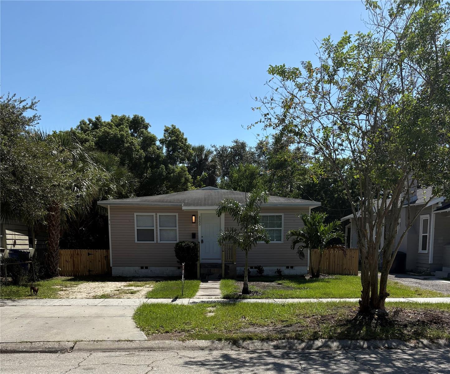 GREEN ACRES - Residential Lease
