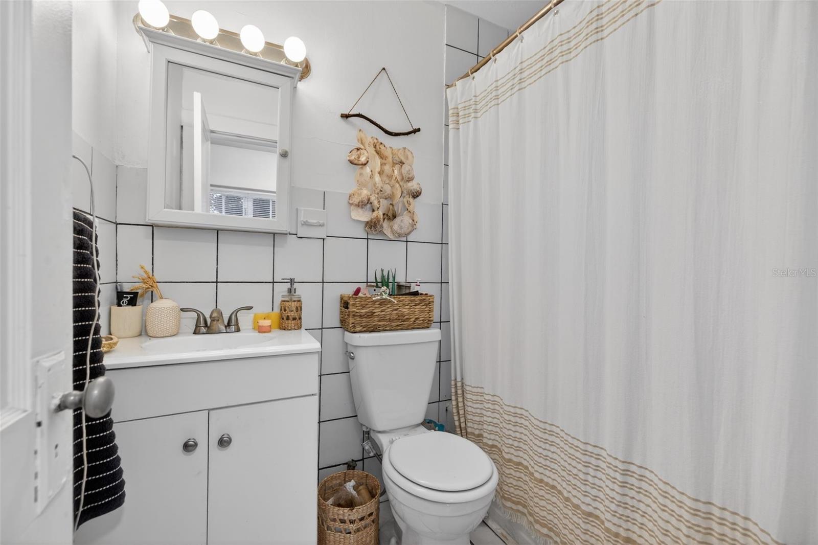 KENNEDYS SUB - Residential Income