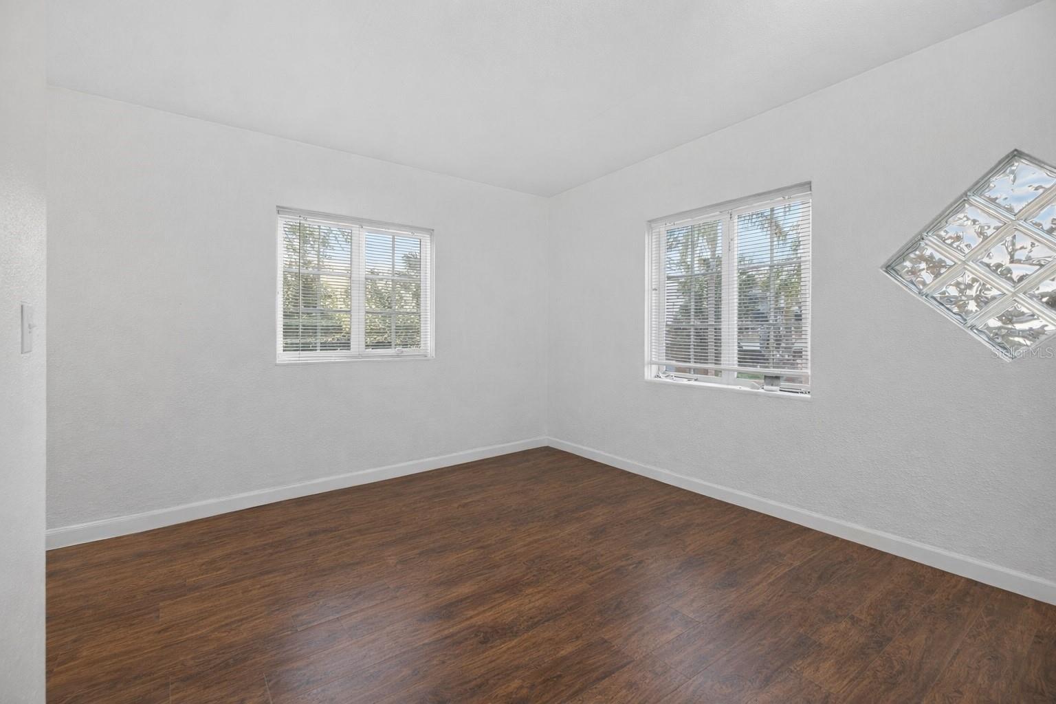 KENNEDYS SUB - Residential Income