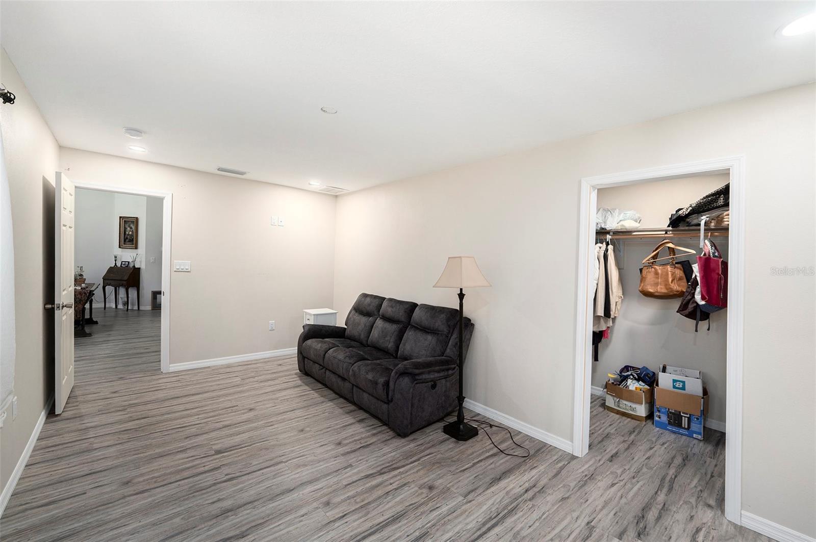 BOULEVARD PINES - Residential