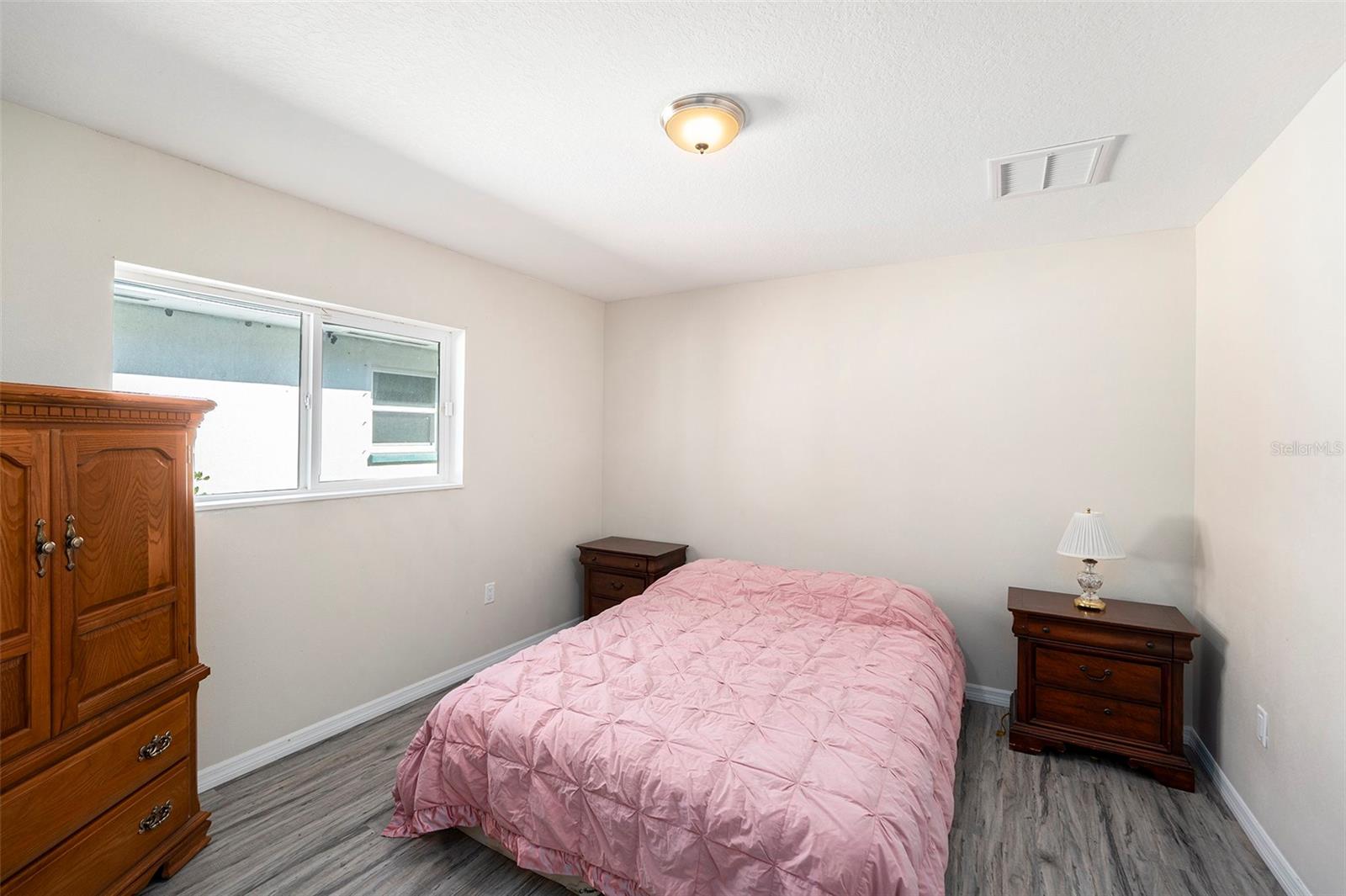 BOULEVARD PINES - Residential