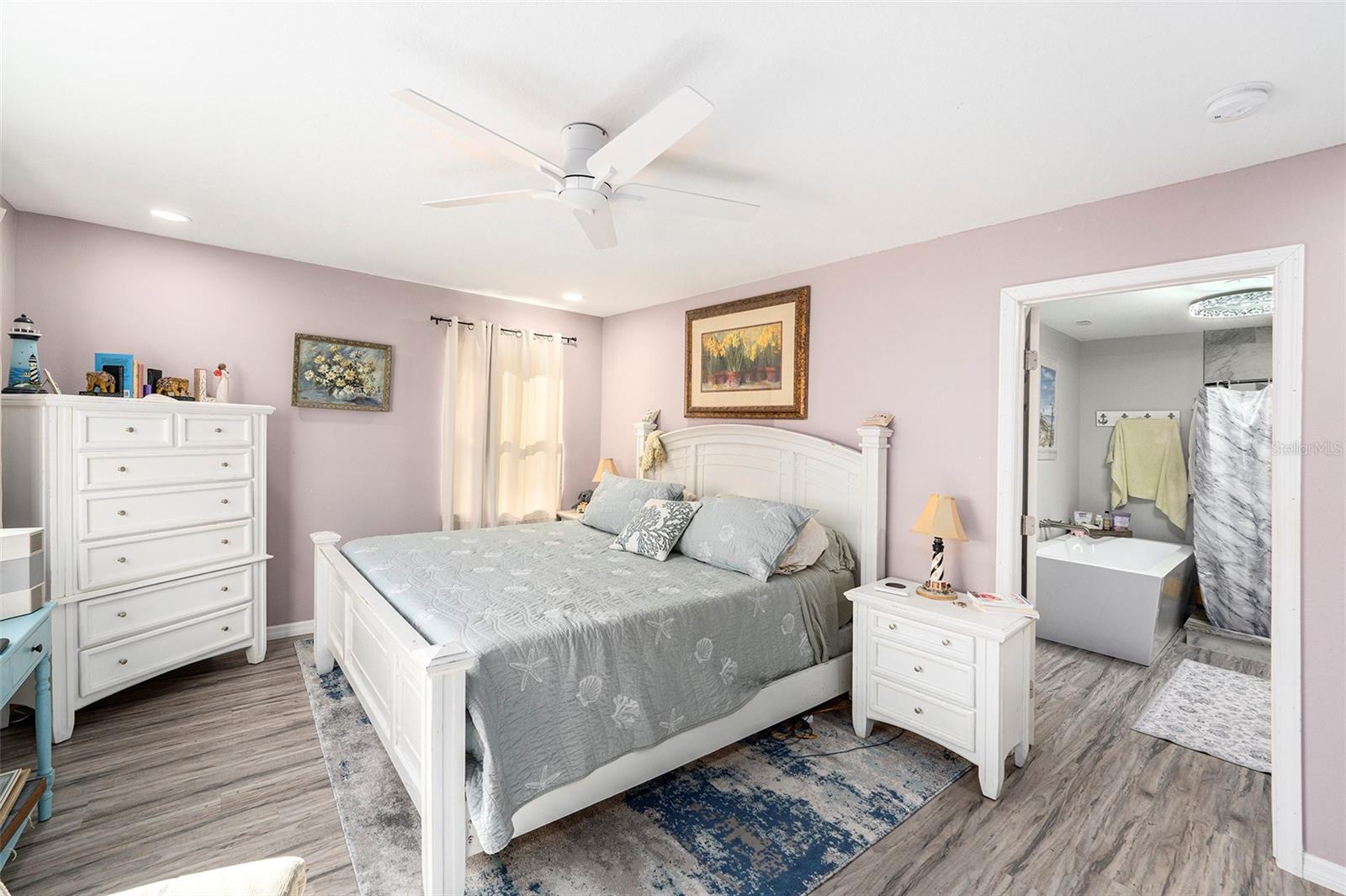 BOULEVARD PINES - Residential