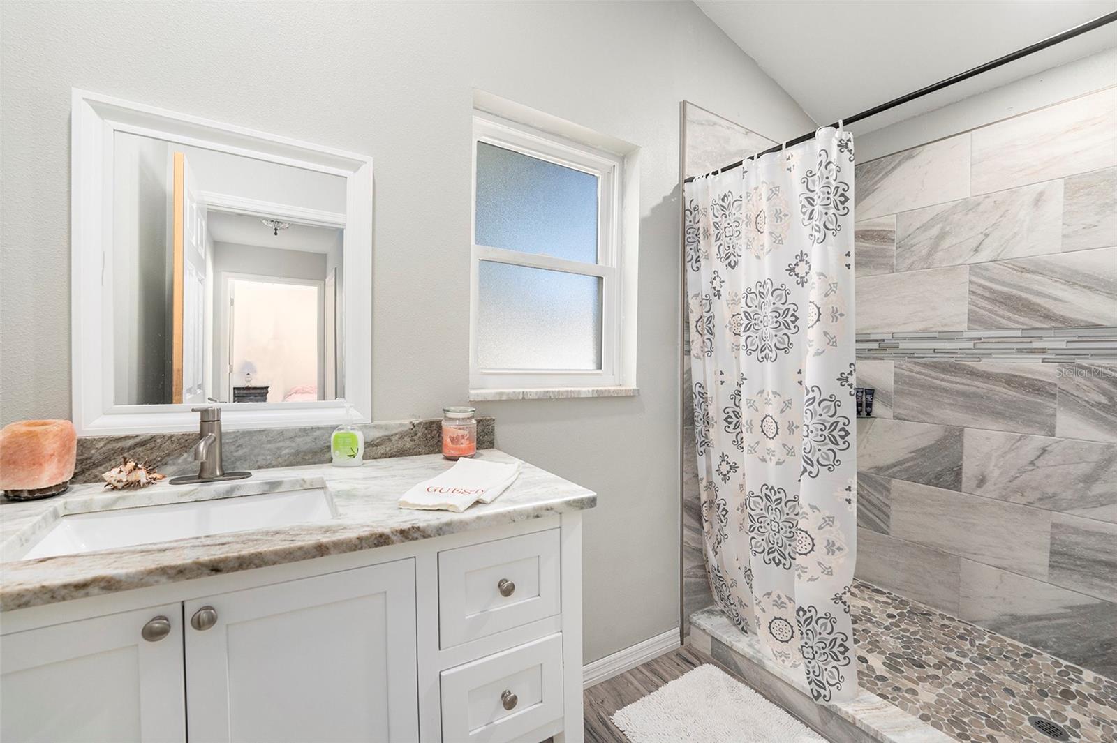 BOULEVARD PINES - Residential