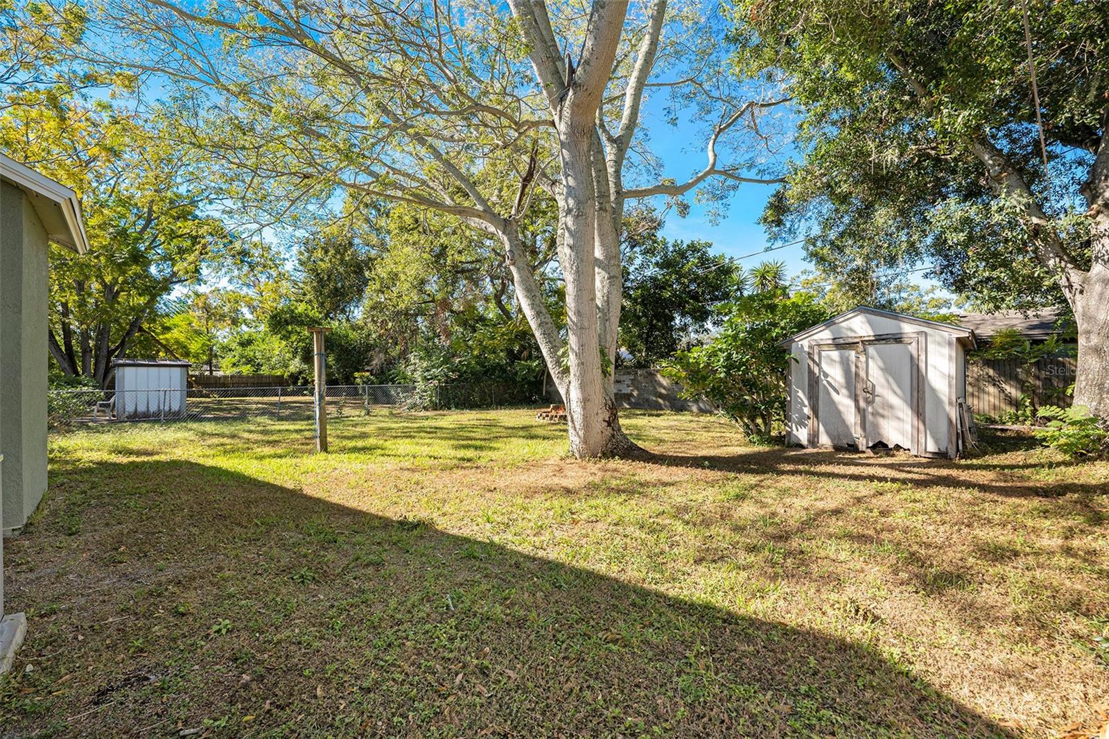 BOULEVARD PINES - Residential