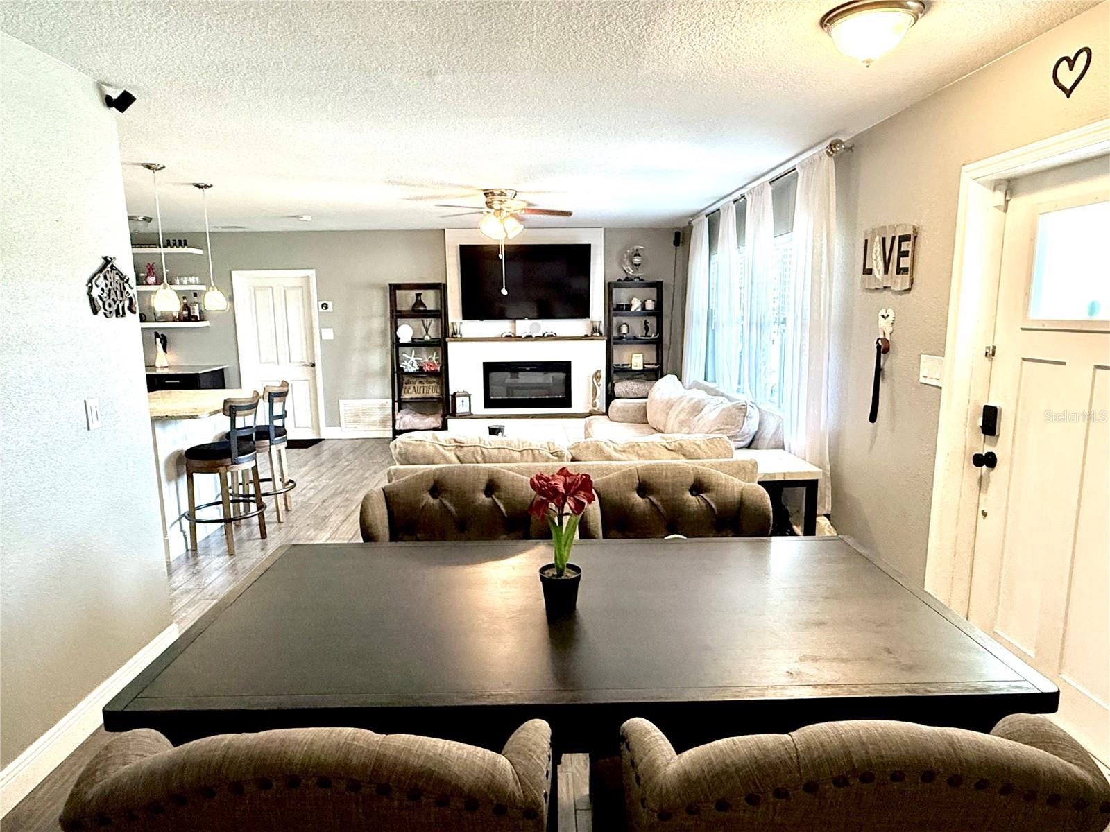 WINDSOR PARK FIRST UNIT - Residential