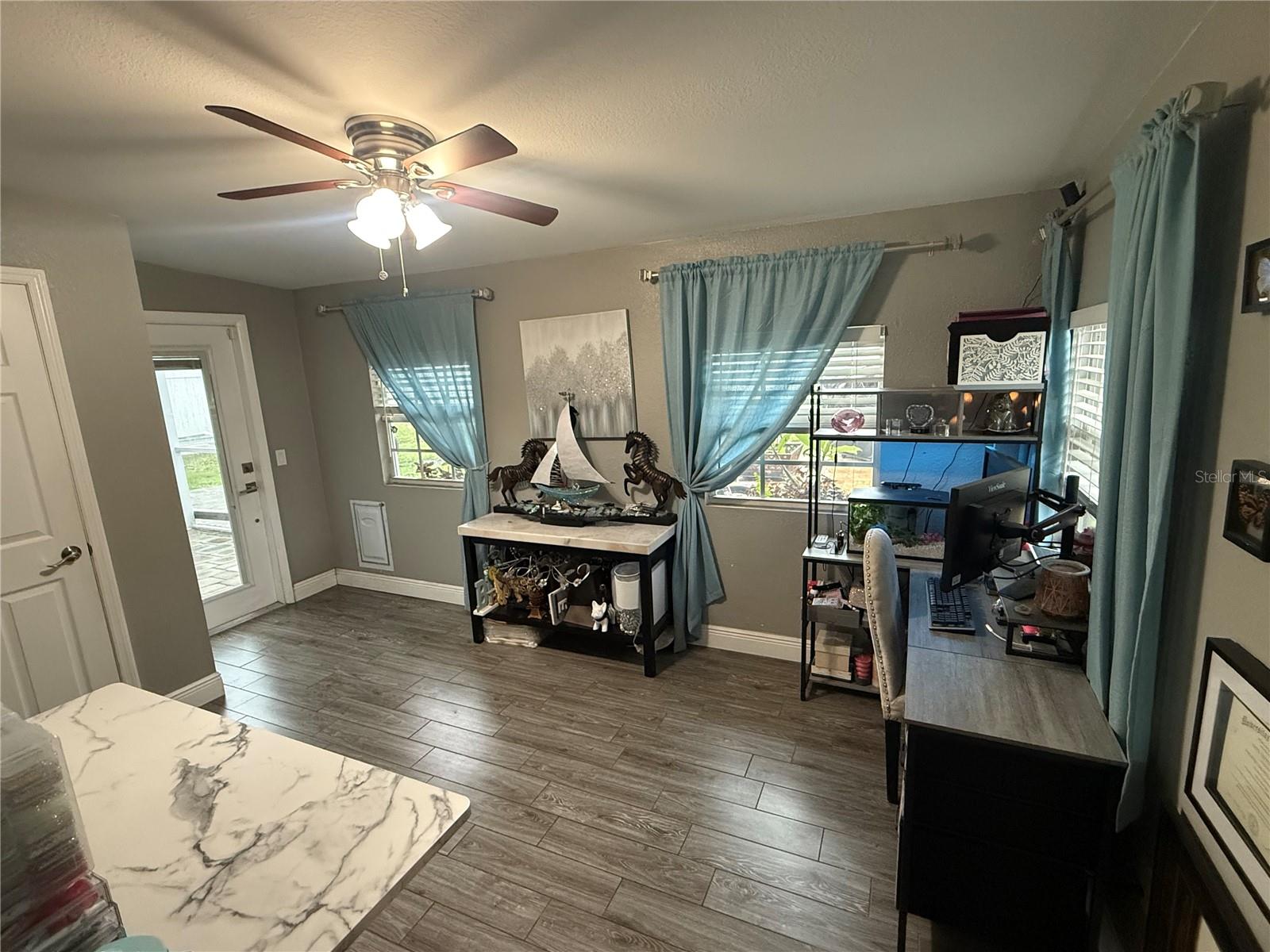 WINDSOR PARK FIRST UNIT - Residential
