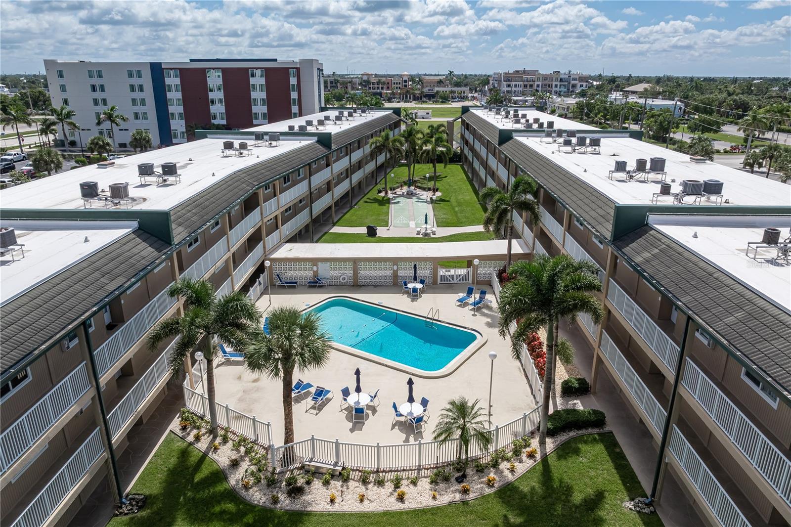 CHARLEVOI - Residential